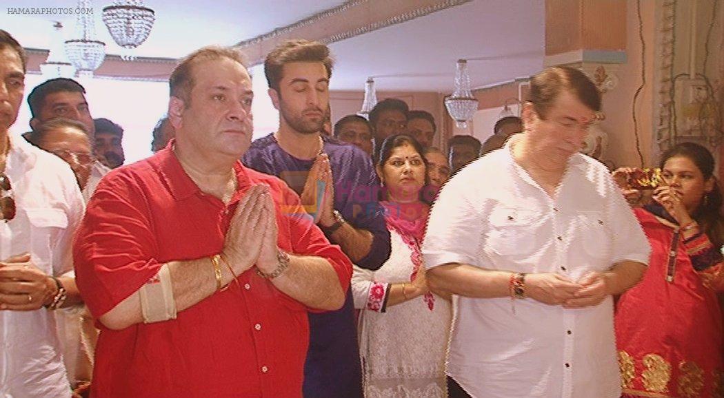 Ranbir Kapoor, Rajiv Kapoor, Randhir Kapoor at RK Ganpati celebration on 5th Sept 2016