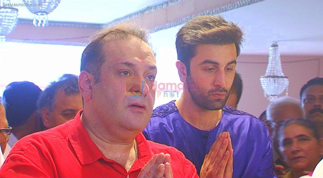 Ranbir Kapoor, Rajiv Kapoor at RK Ganpati celebration on 5th Sept 2016