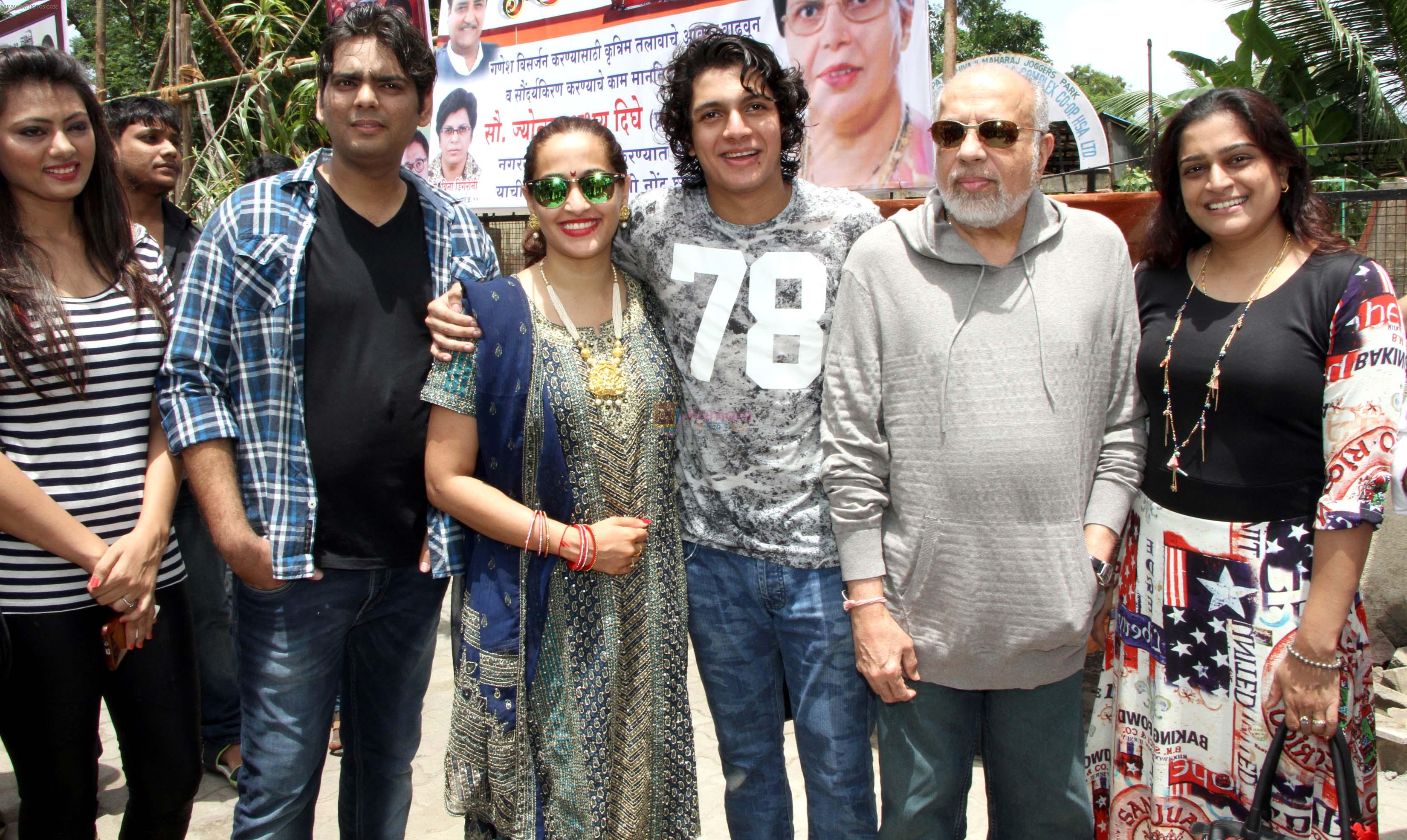 shree rajput,harshvardhan joshi,sweta pandit,avitesh,j p dutta & ekta jain at Late Aadesh Shrivastava Chowk inauguration in Andheri W on 6th Sept 2016