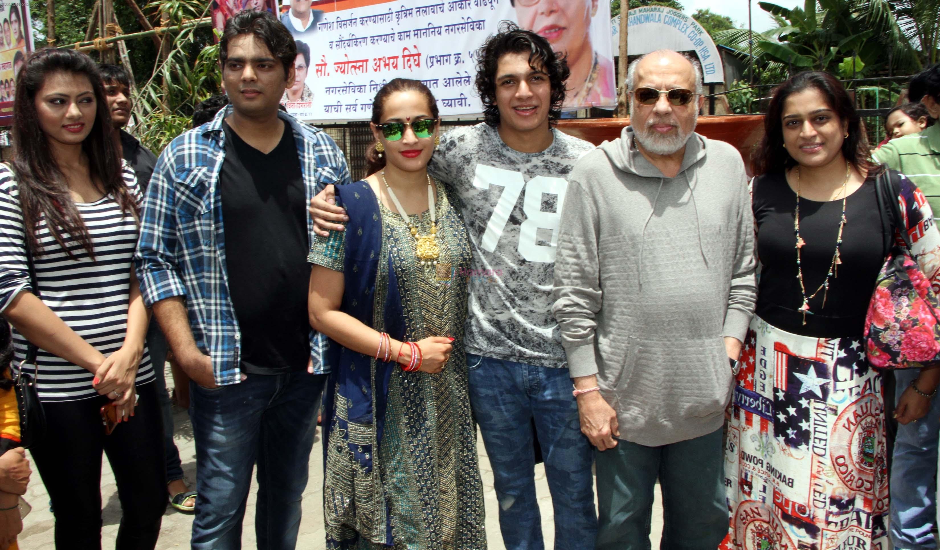 shree rajput,harshvardhan joshi,sweta pandit,avitesh,j p dutta & ekta jain at Late Aadesh Shrivastava Chowk inauguration in Andheri W on 6th Sept 2016