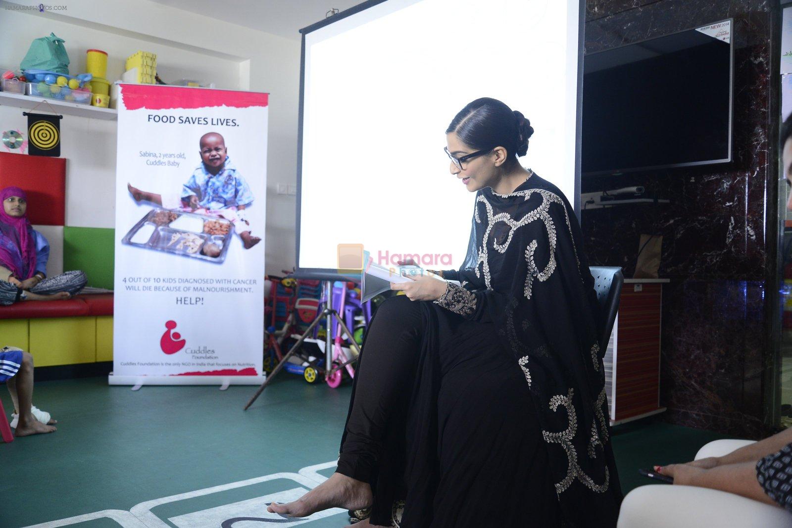 Sonam Kapoor at Tata Memorial Hospital for Cuddles Foundation on 15th Sept 2016