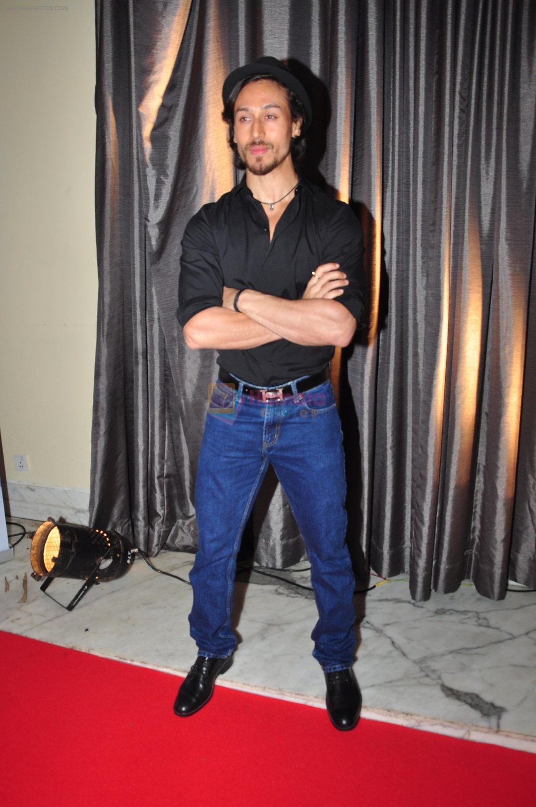 Tiger Shroff at the launch of Sajid Nadiadwala's France Honours on 20th Sept 2016