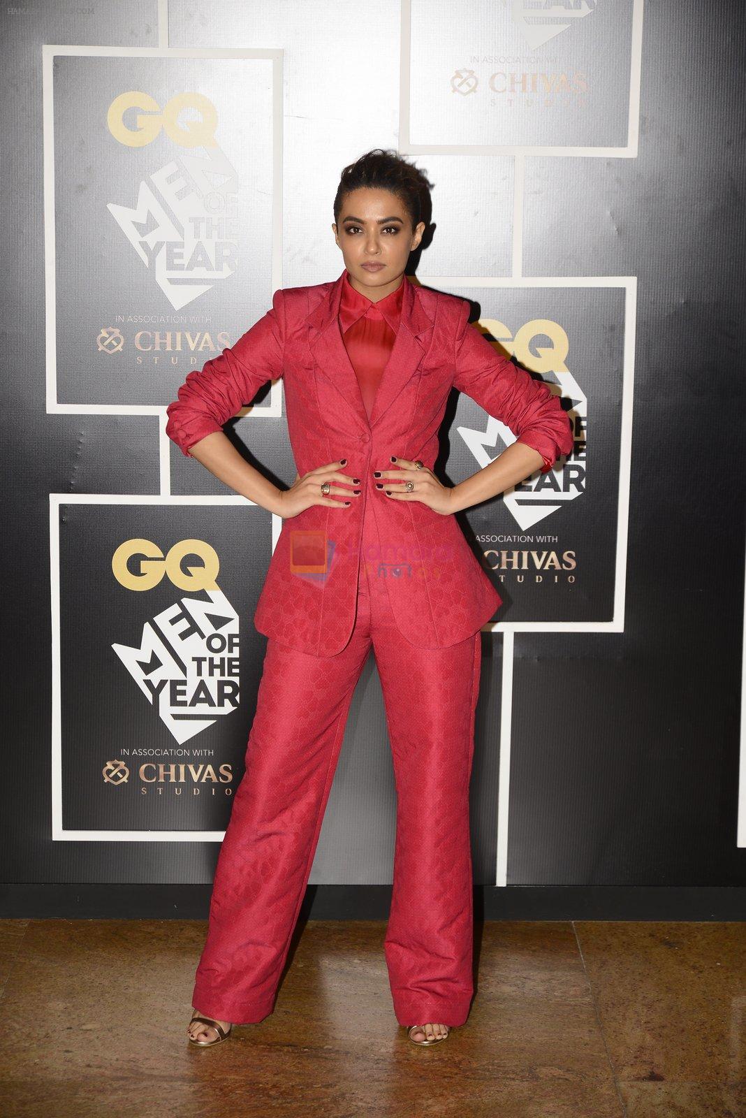 Surveen Chawla at GQ MEN OF THE YEAR on 27th Sept 2016