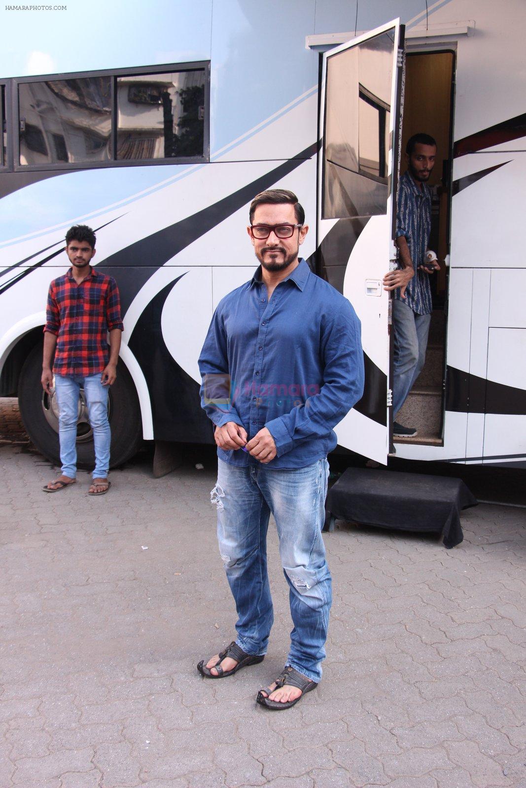 Aamir Khan snapped At Mehboob Studio on 29th Sept 2016