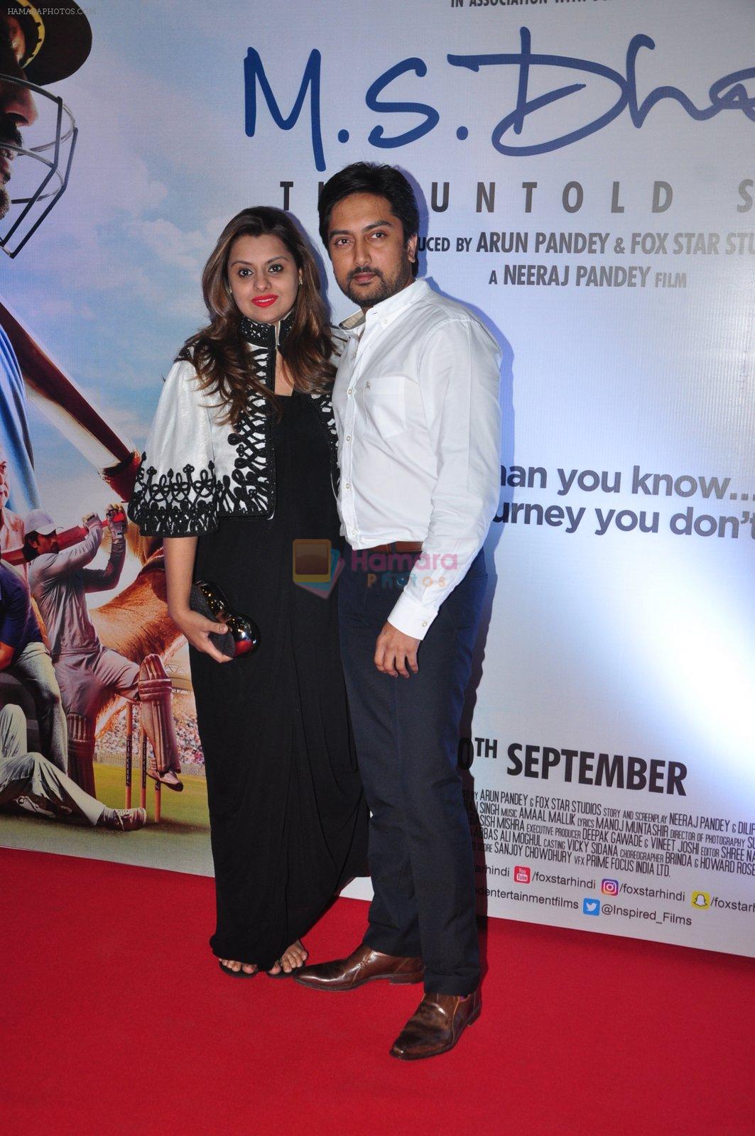 Honey Bhagnani, Dheeraj Deshmukh at MS Dhoni premiere in Mumbai on 29th Sept 2016