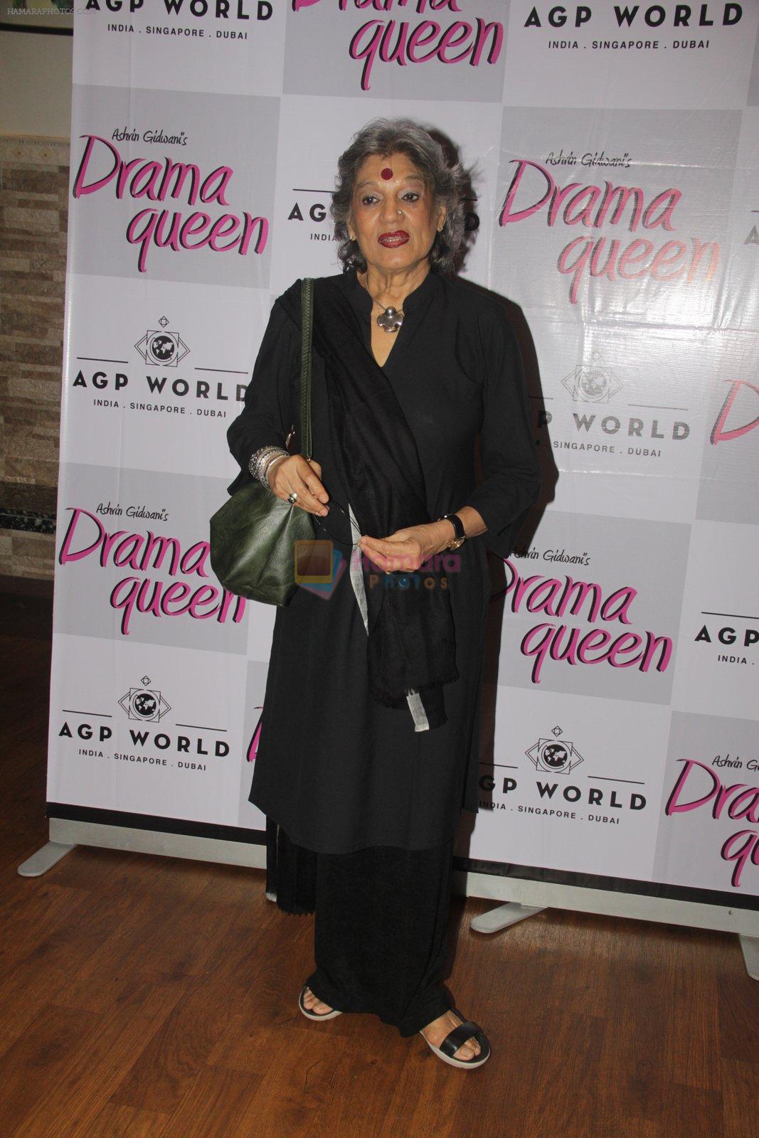 Dolly Thakore at Suchitra Krishnamurhty's play Dram Queen premiere on 2nd Oct 2016