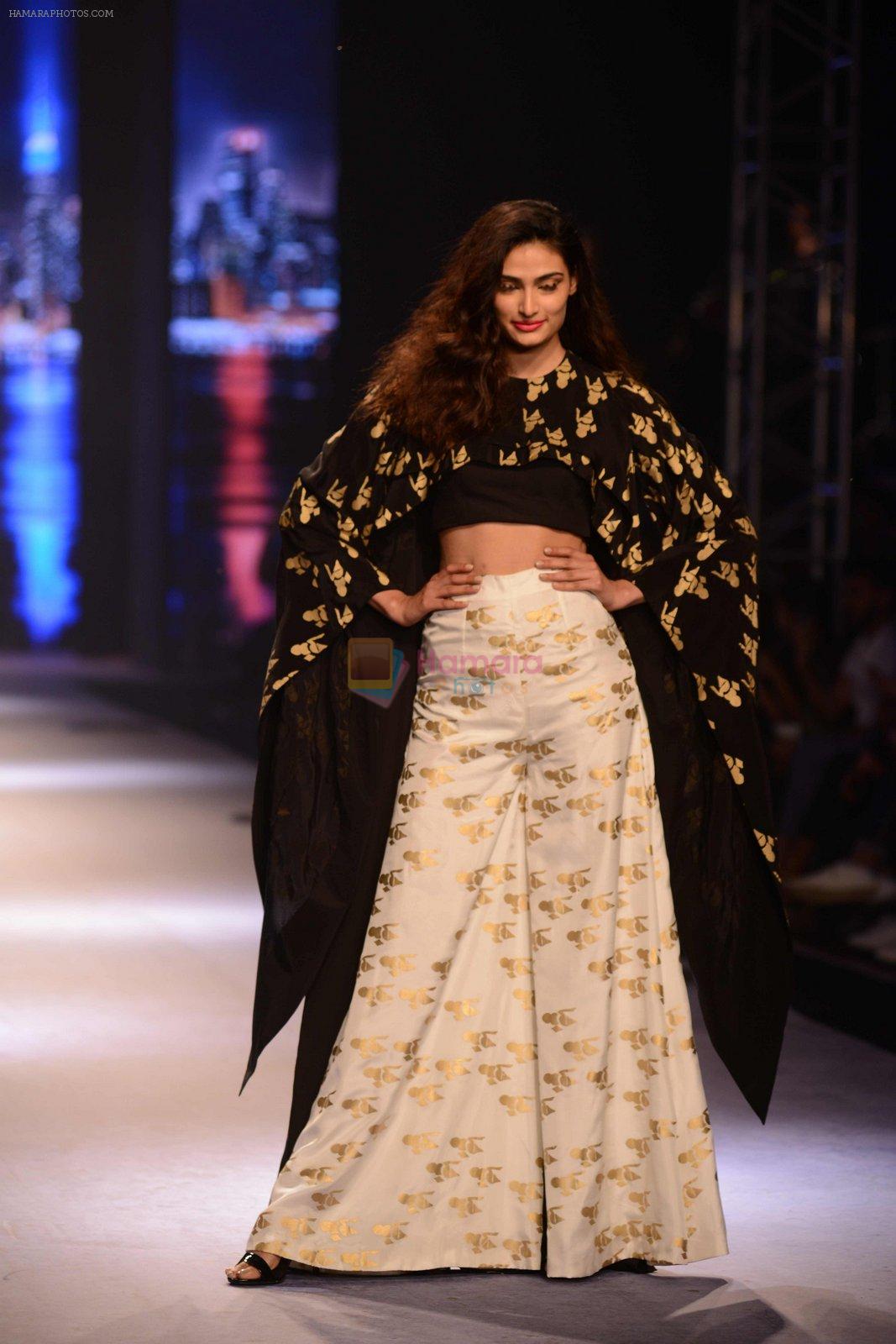 Athiya Shetty walks for Masaba at Amazon India Fashion Week on 15th Oct 2016