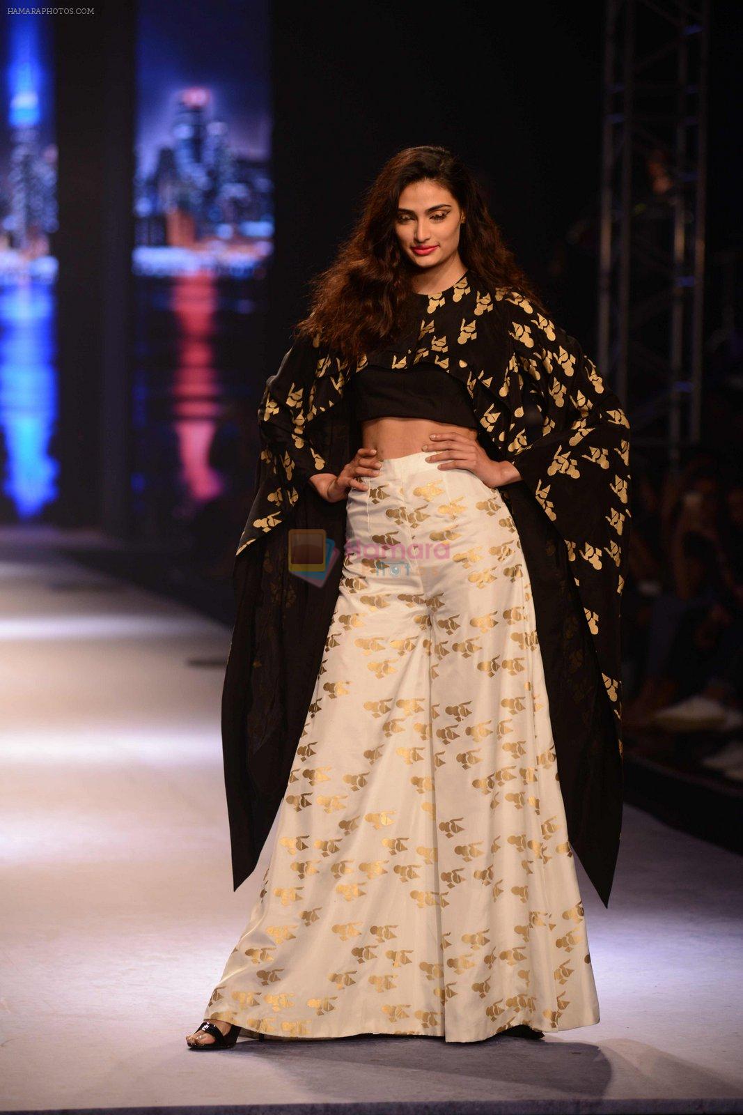 Athiya Shetty walks for Masaba at Amazon India Fashion Week on 15th Oct 2016