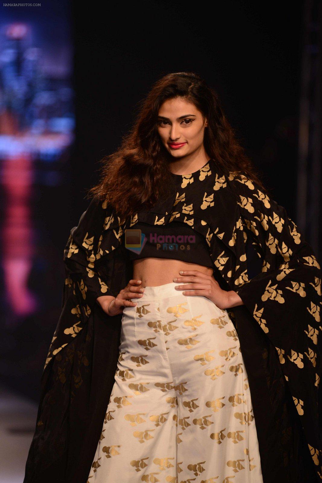 Athiya Shetty walks for Masaba at Amazon India Fashion Week on 15th Oct 2016
