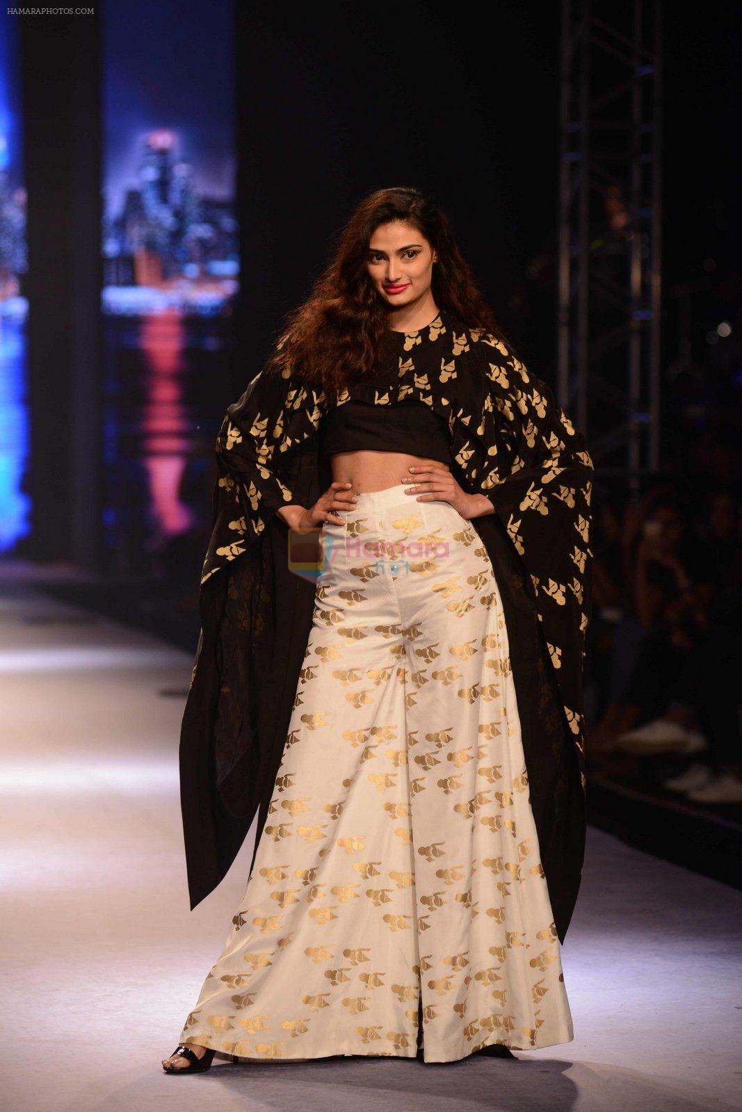 Athiya Shetty walks for Masaba at Amazon India Fashion Week on 15th Oct 2016