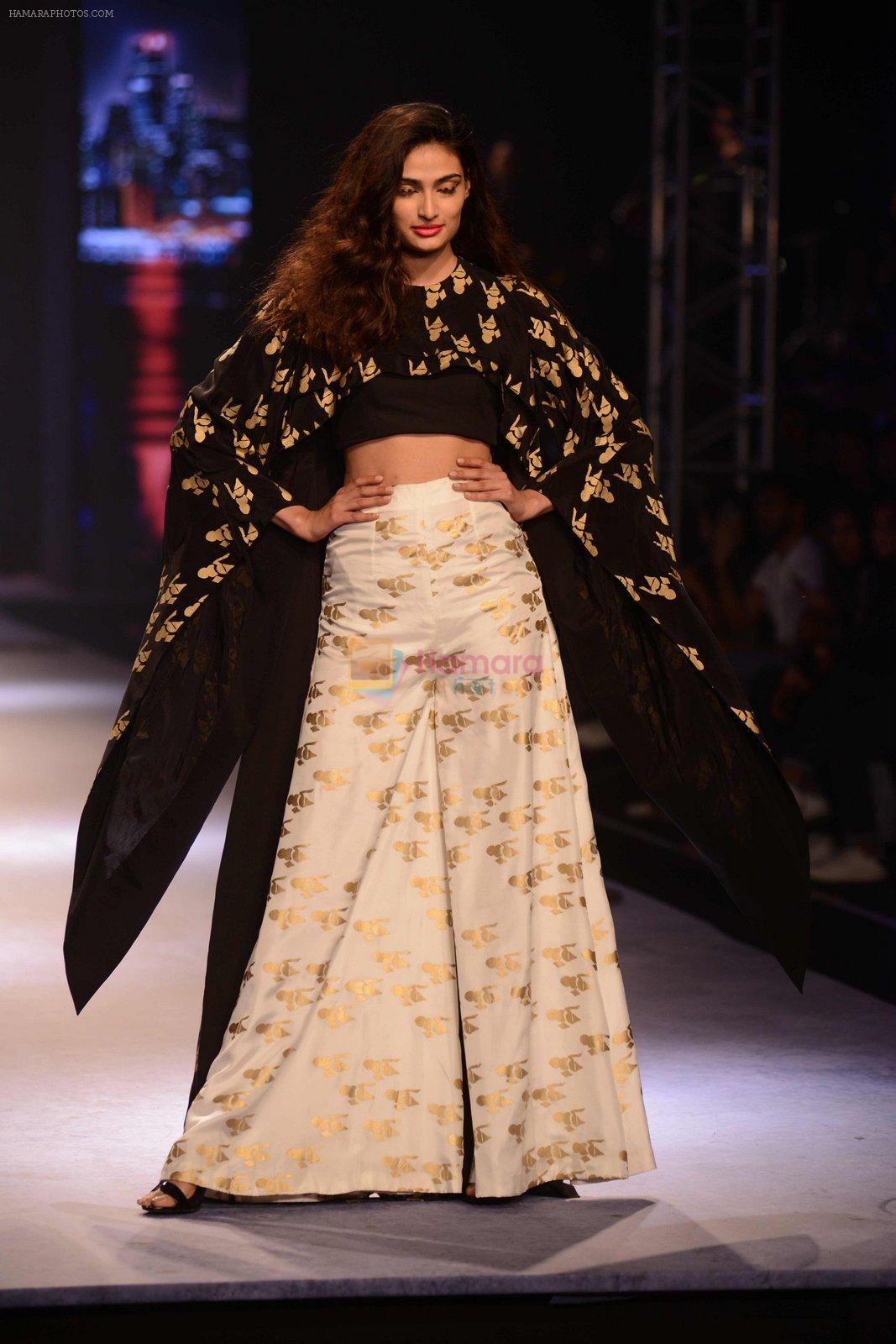 Athiya Shetty walks for Masaba at Amazon India Fashion Week on 15th Oct 2016