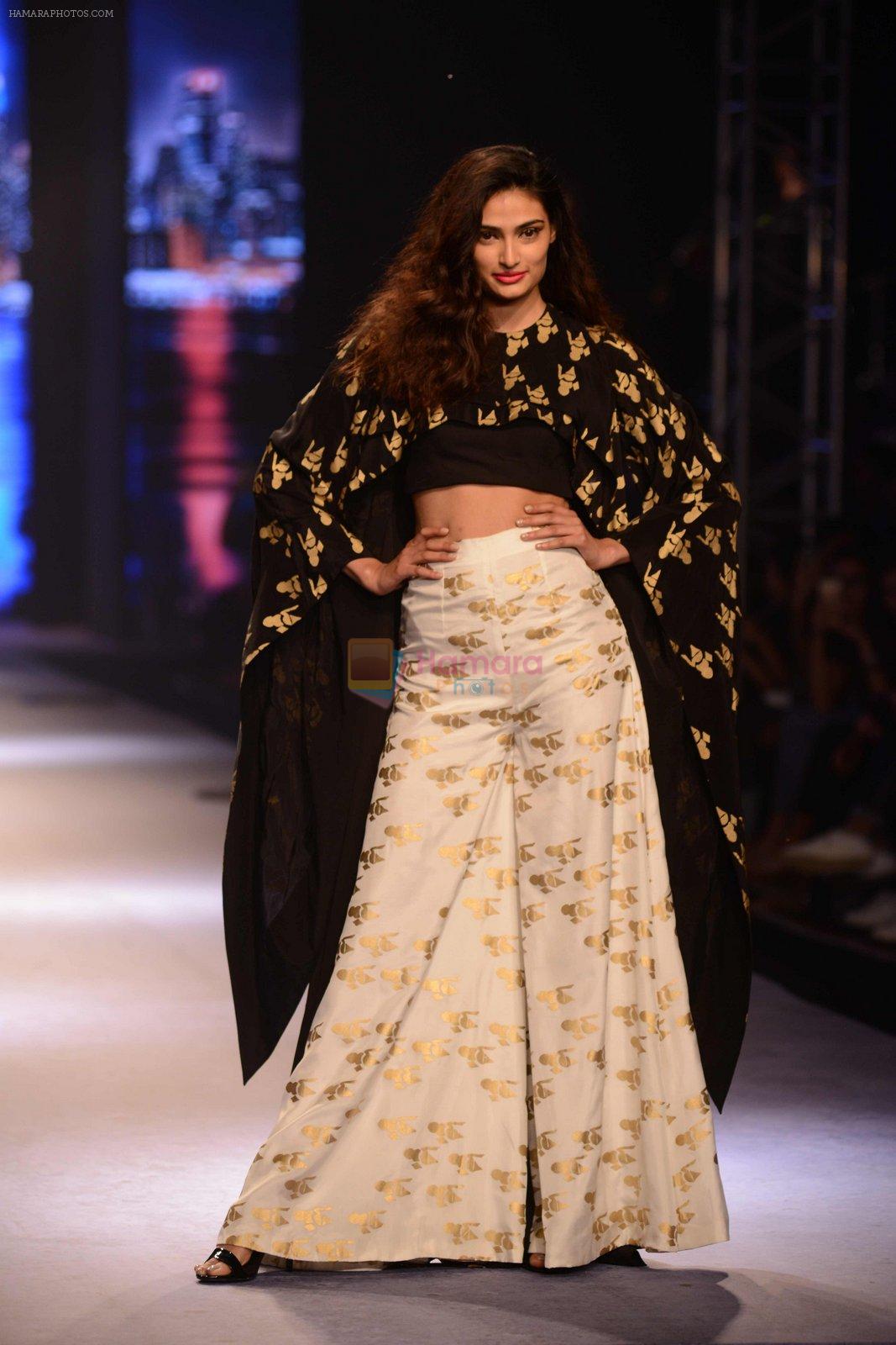 Athiya Shetty walks for Masaba at Amazon India Fashion Week on 15th Oct 2016