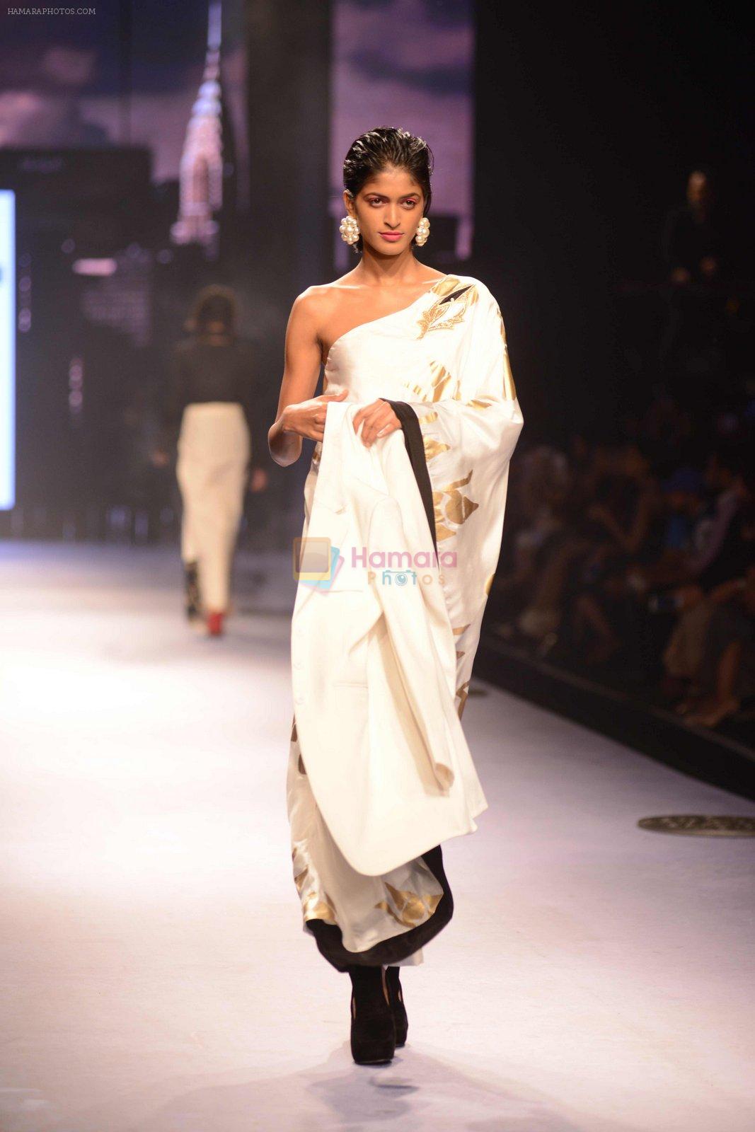 Model walks for Masaba at Amazon India Fashion Week on 15th Oct 2016