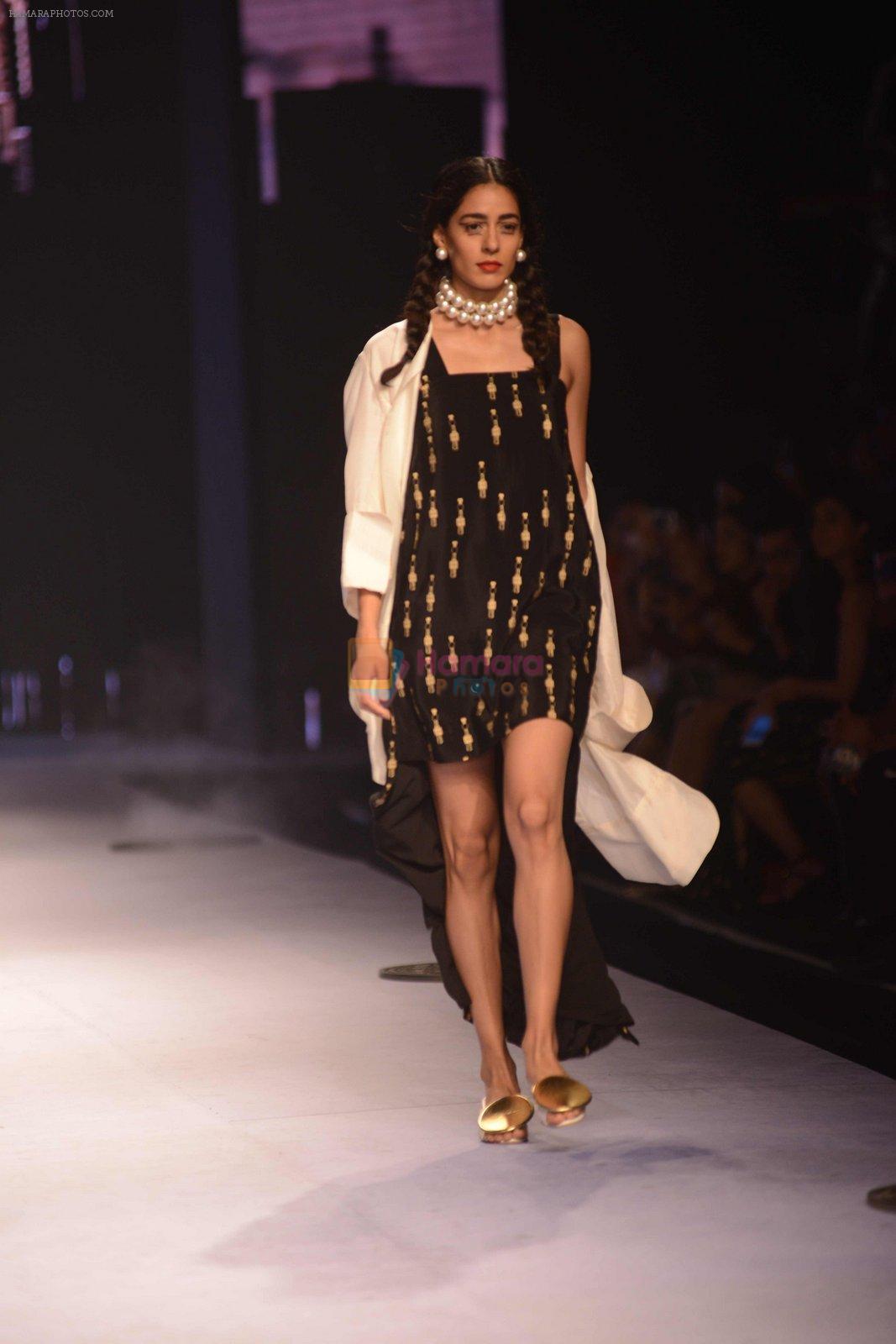 Model walks for Masaba at Amazon India Fashion Week on 15th Oct 2016