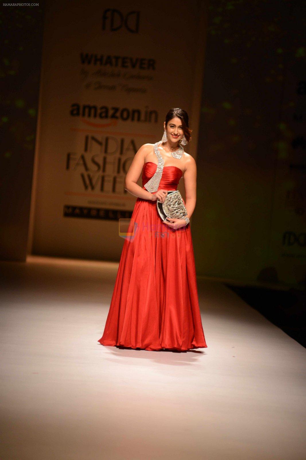 Ileana D'Cruz walks for Abhishek Kankaria and shruti Tapuria at amazon day 5 on 16th Oct 2016