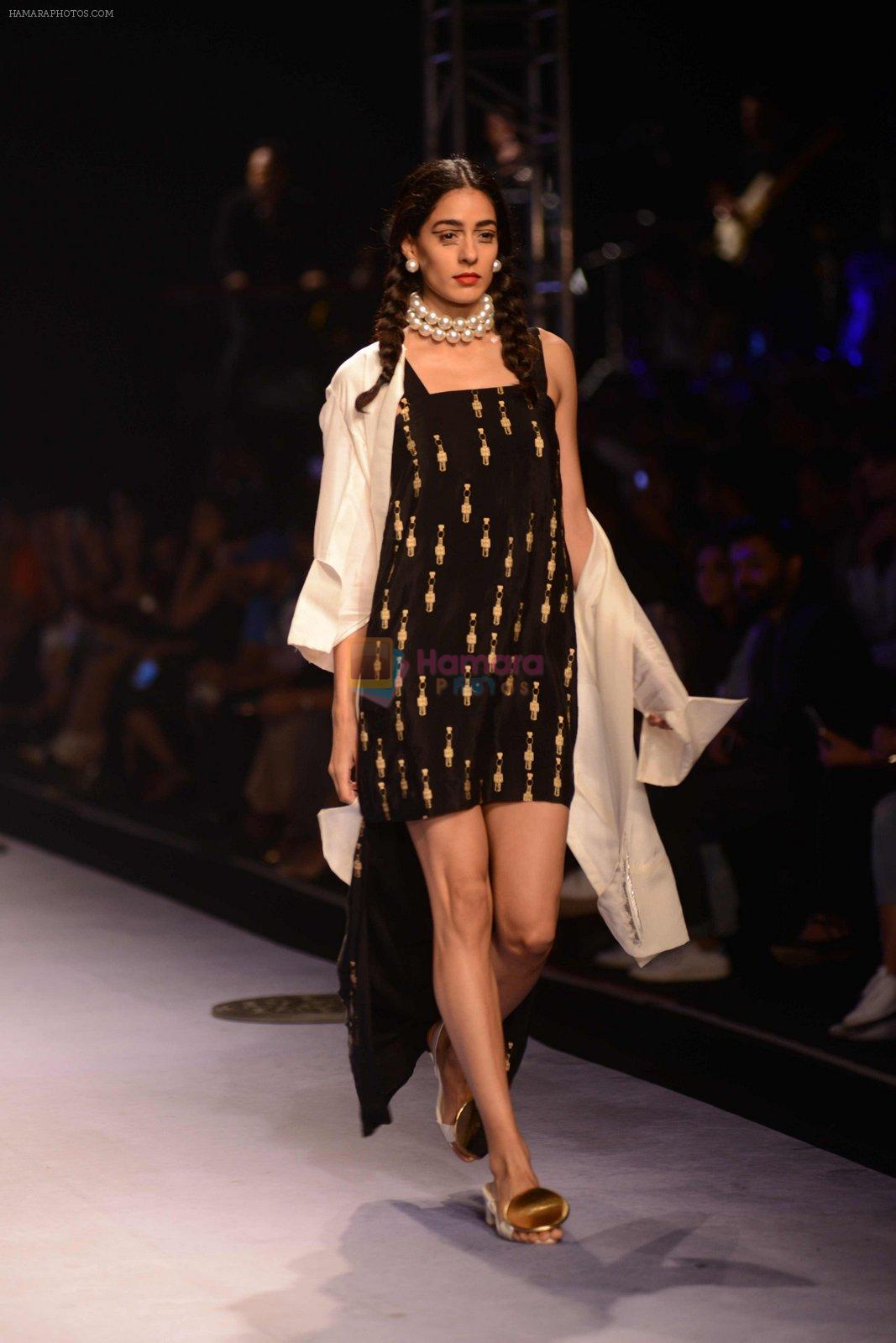 Model walks for Masaba at Amazon India Fashion Week on 15th Oct 2016