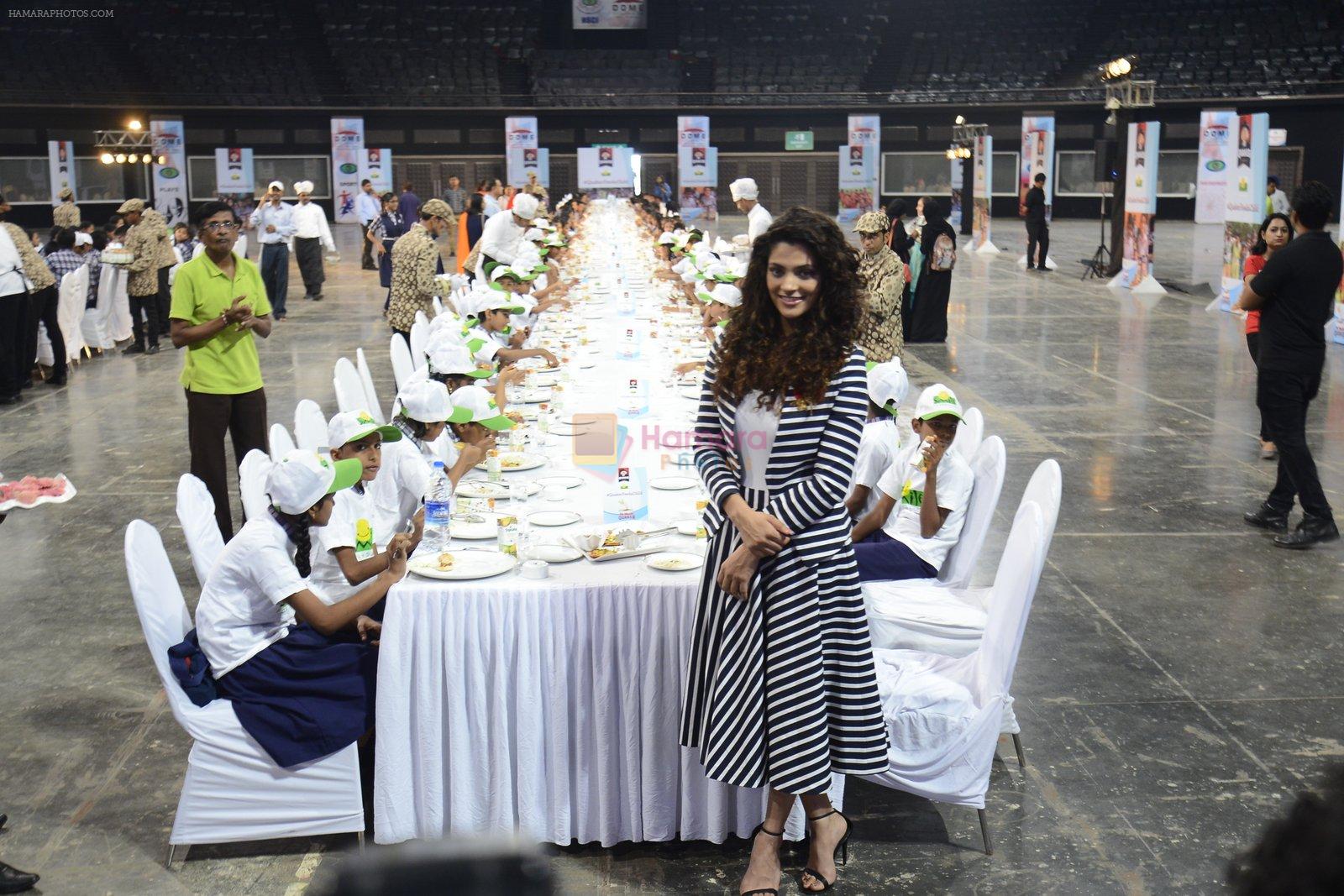Saiyami Kher for world food day event by smile foundation at Quaker on 16th Oct 2016