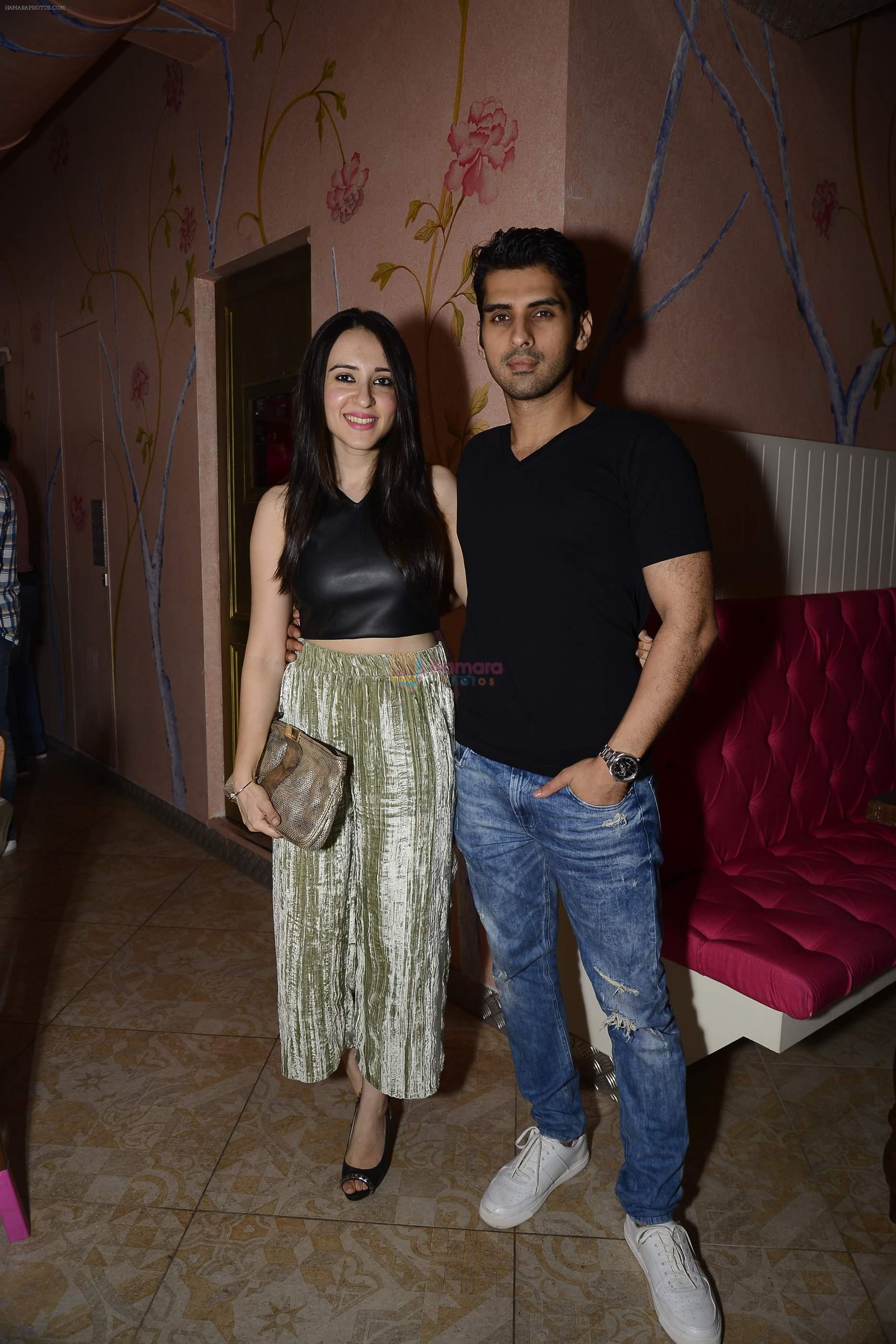 sameer dattani with wife at The all new Sassy Spoon launch on 19th Oct 2016