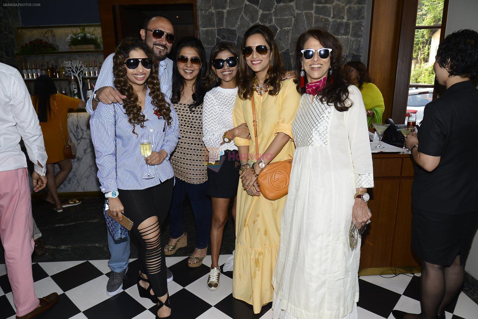 Shobha De at Clearing House launch in Mumbai on 23rd Oct 2016