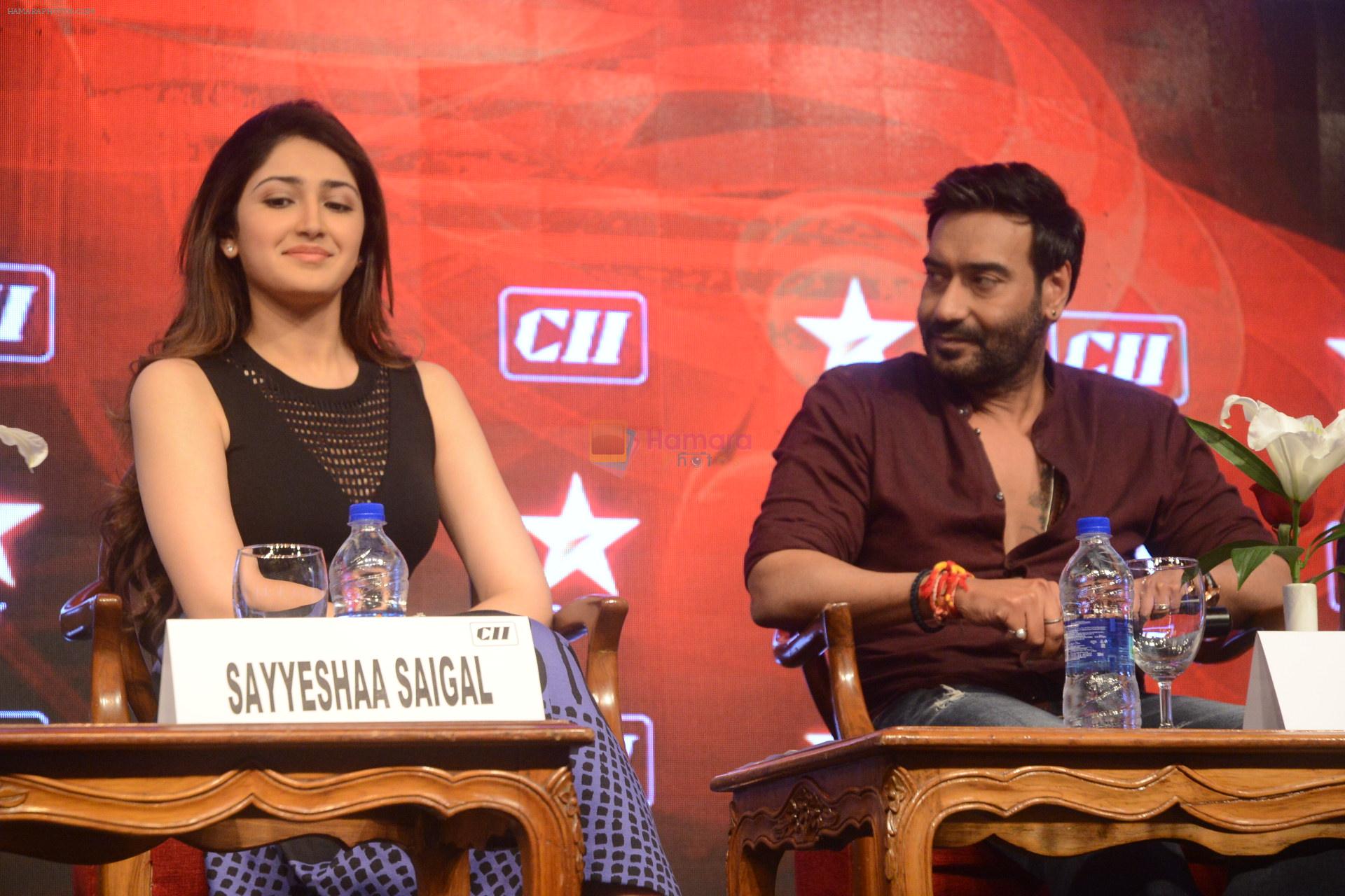 Ajay Devgan, Sayesha Saigal at Shivaay promotions in Delhi on 25th Oct 2016