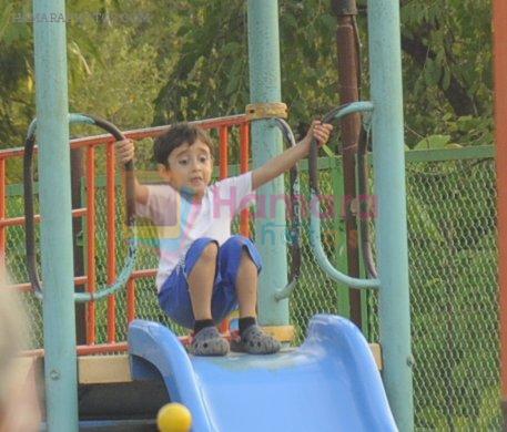 Azad Rao Khan snapped playing on 26th Oct 2016