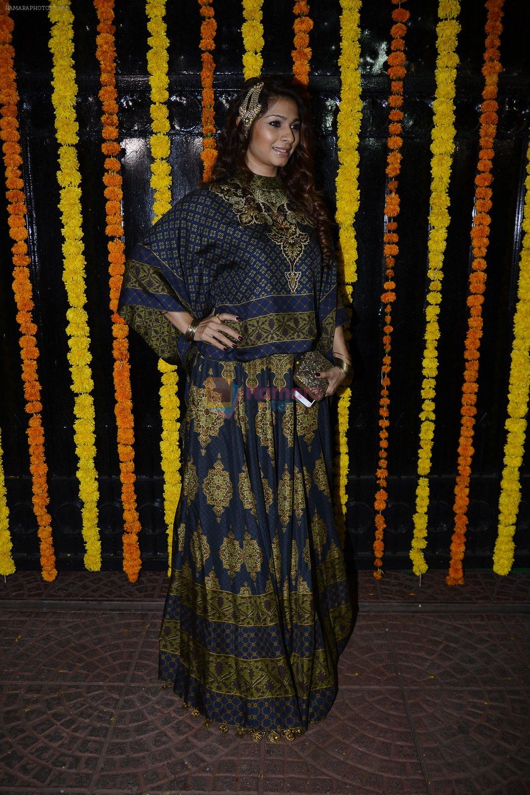Tanisha Mukherjee at Ekta Kapoor's Diwali bash on 29th Oct 2016