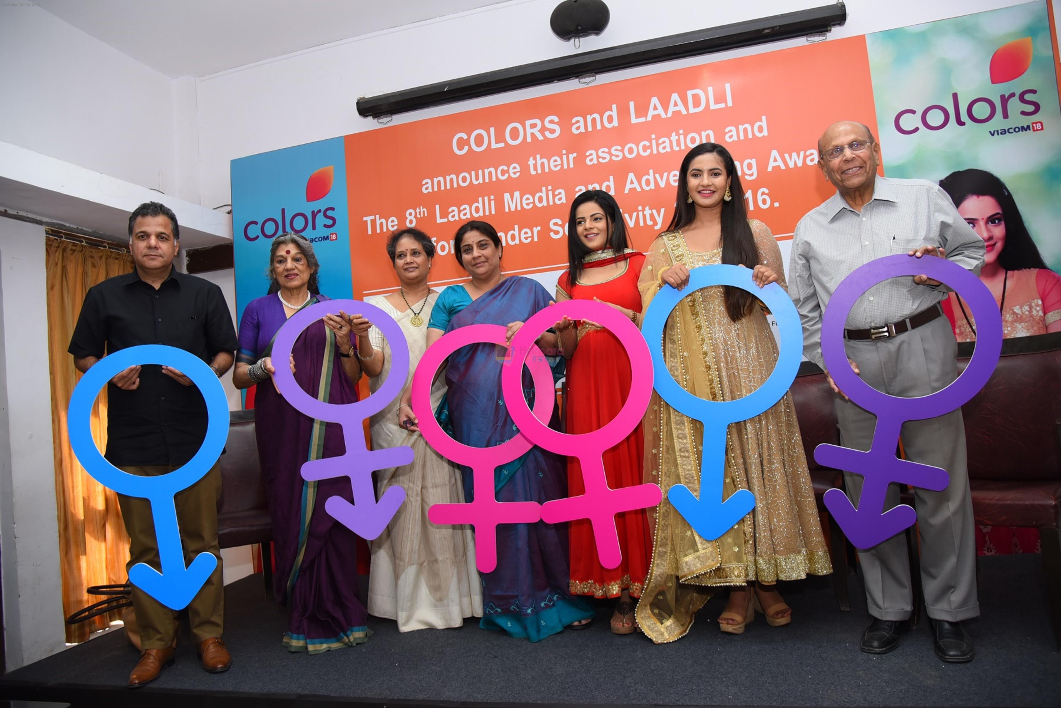Raj Nayak (COLORS), Dolly Thakore (Ambasador Laadli), Dr AL Sharada , Anuja Gulati (UNFPA), Jigyasa Singh, Meera Deosthale and Mr. Sista