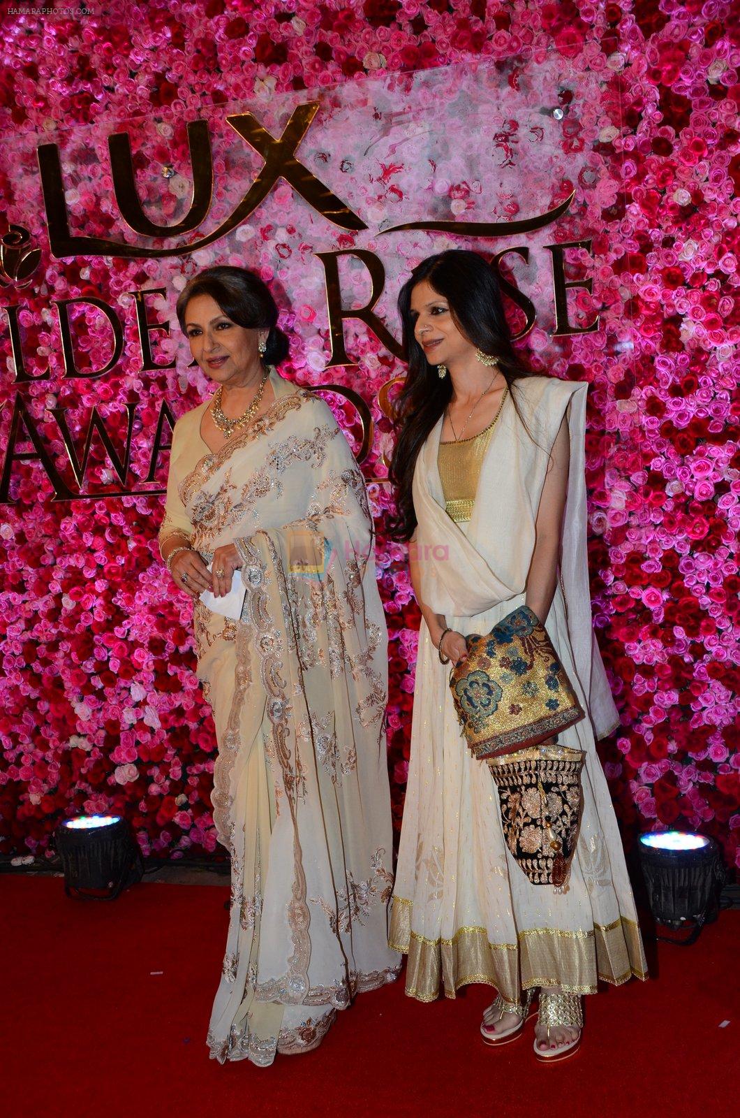 Sharmila Tagore at Lux Golden Rose Awards 2016 on 12th Nov 2016