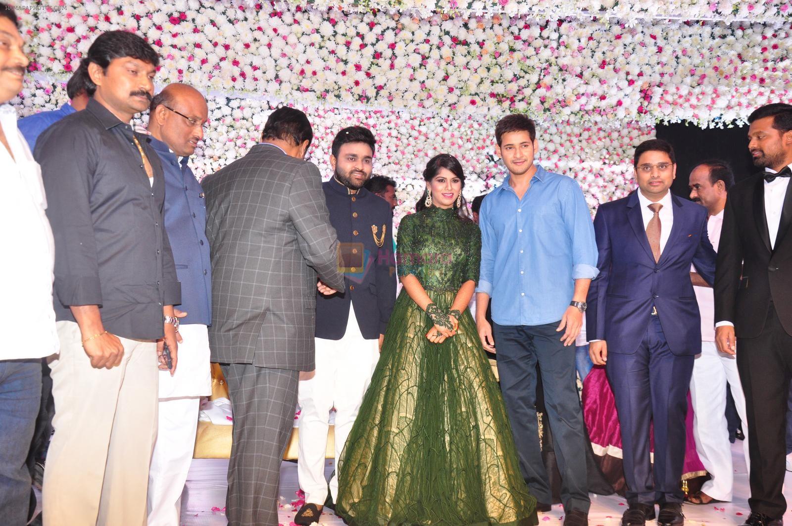 Mahesh Babu at Swathi and Ravi Kumar Yadav wedding reception on 14th Nov 2016