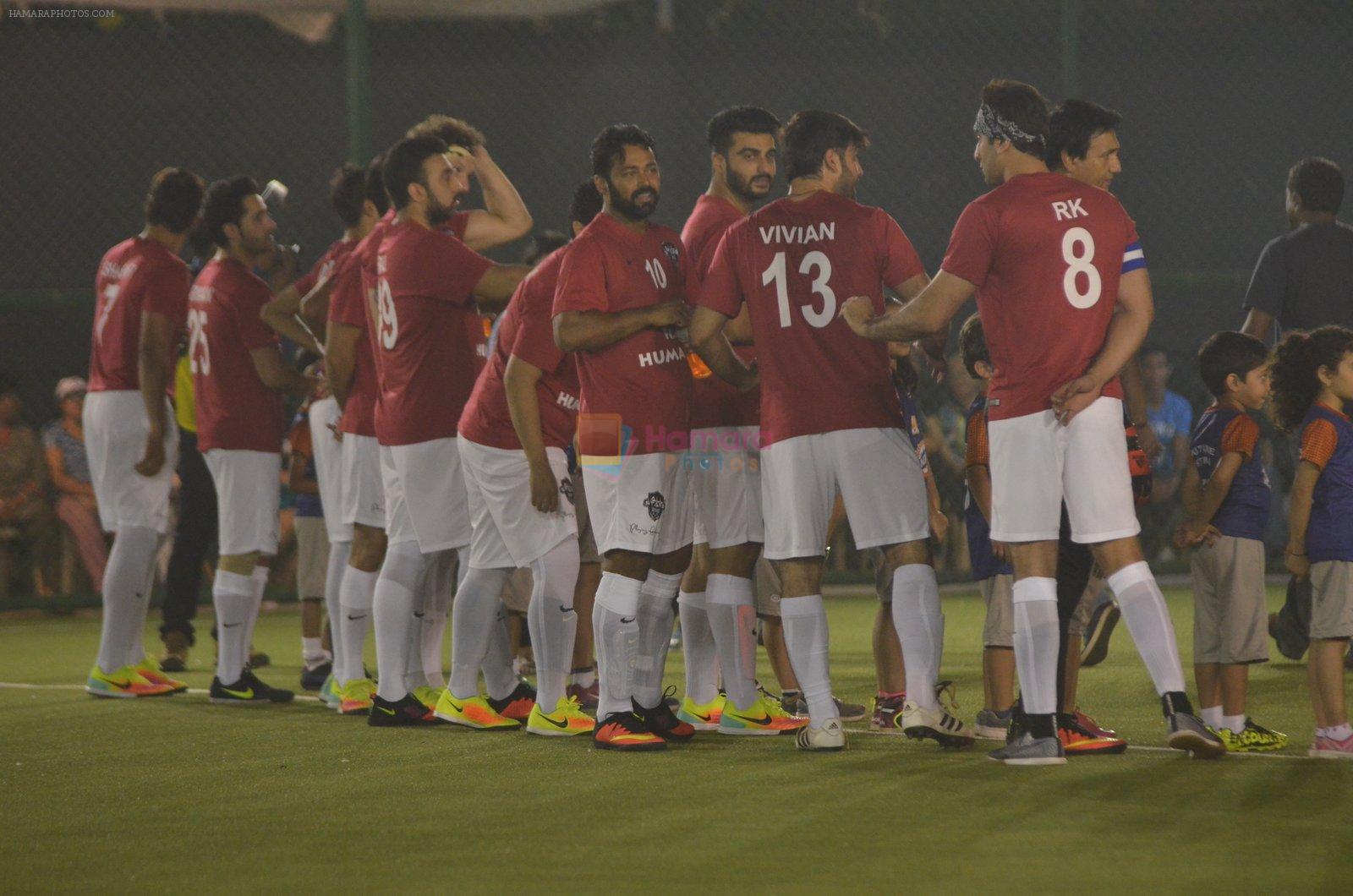 Ranbir Kapoor at charity soccer match on 13th Nov 2016