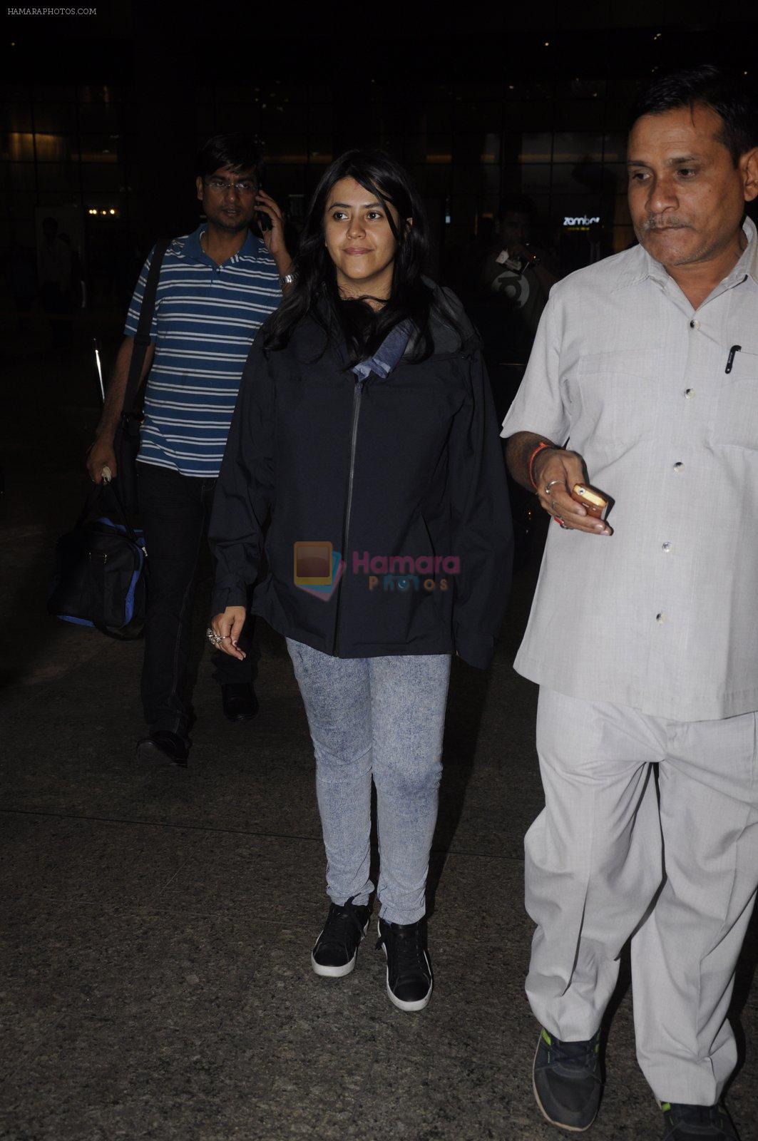 Ekta Kapoor snapped at airport on 14th Nov 2016