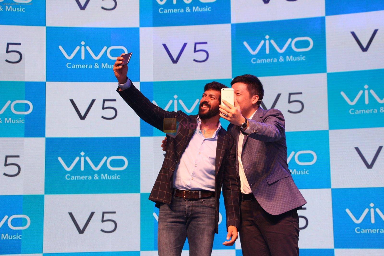 Kabir Khan at Vivo mobile launch in Mumbai on 15th Nov 2016