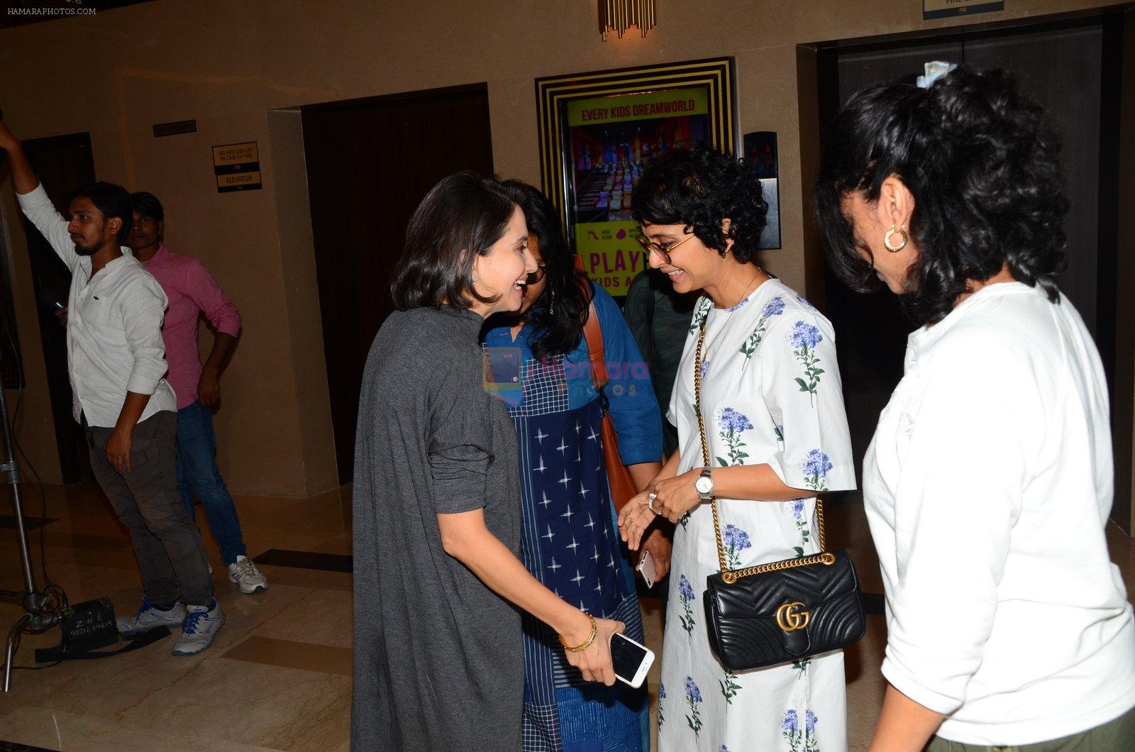 Kiran Rao, Anupama Chopra at La La land screening in Mumbai on 23rd Nov 2016
