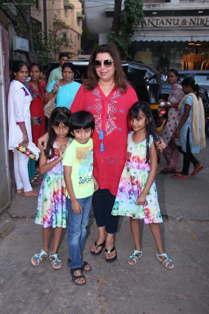 Farah Khan at pet adoption in Mumbai on 27th Nov 2016