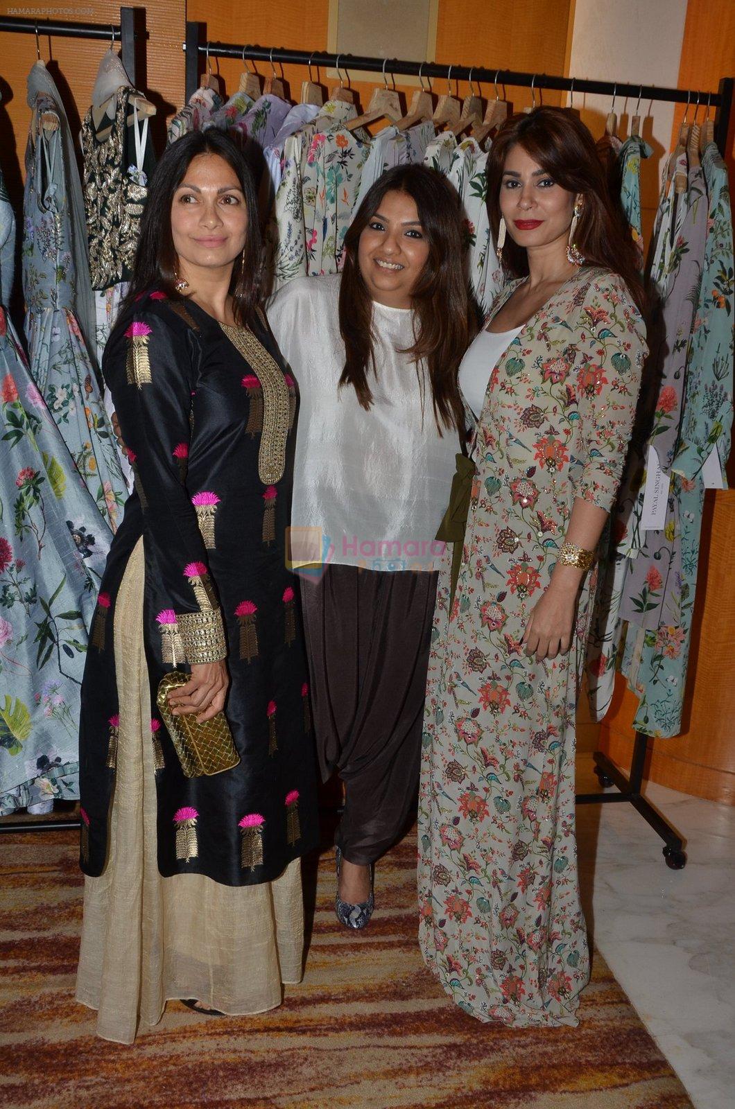 Maria Goretti at Payal Singhal, Shaheen Abbas, Nisha Jhangiani trunk show on 1st Dec 2016