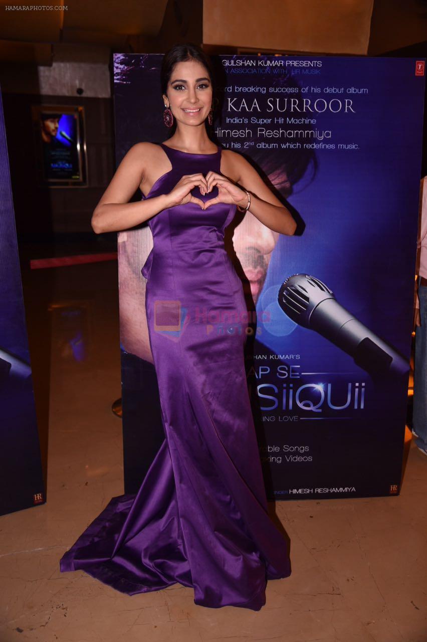 Alankrita Sahai at the launch of Himesh Reshammiya & Lulia Vantur�s album Aap Se Mausiiquii on 5th Dec 2016