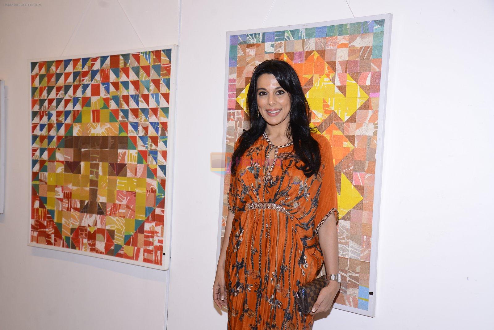 Pooja Bedi at the late John Fernandes Masterstrokes art show on 6th Dec 2016