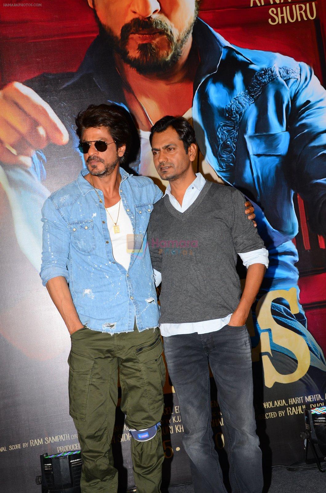 Shahrukh Khan, Nawazuddin Siddiqui at Raes trailer launch on 7th Dec 2016