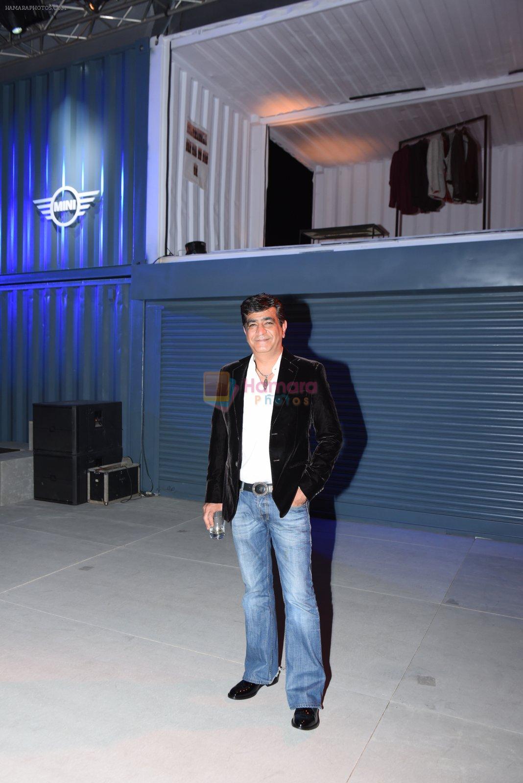 Kishan Kumar at BMW mini car launch with Ravi Bajaj show on 15th Dec 2016