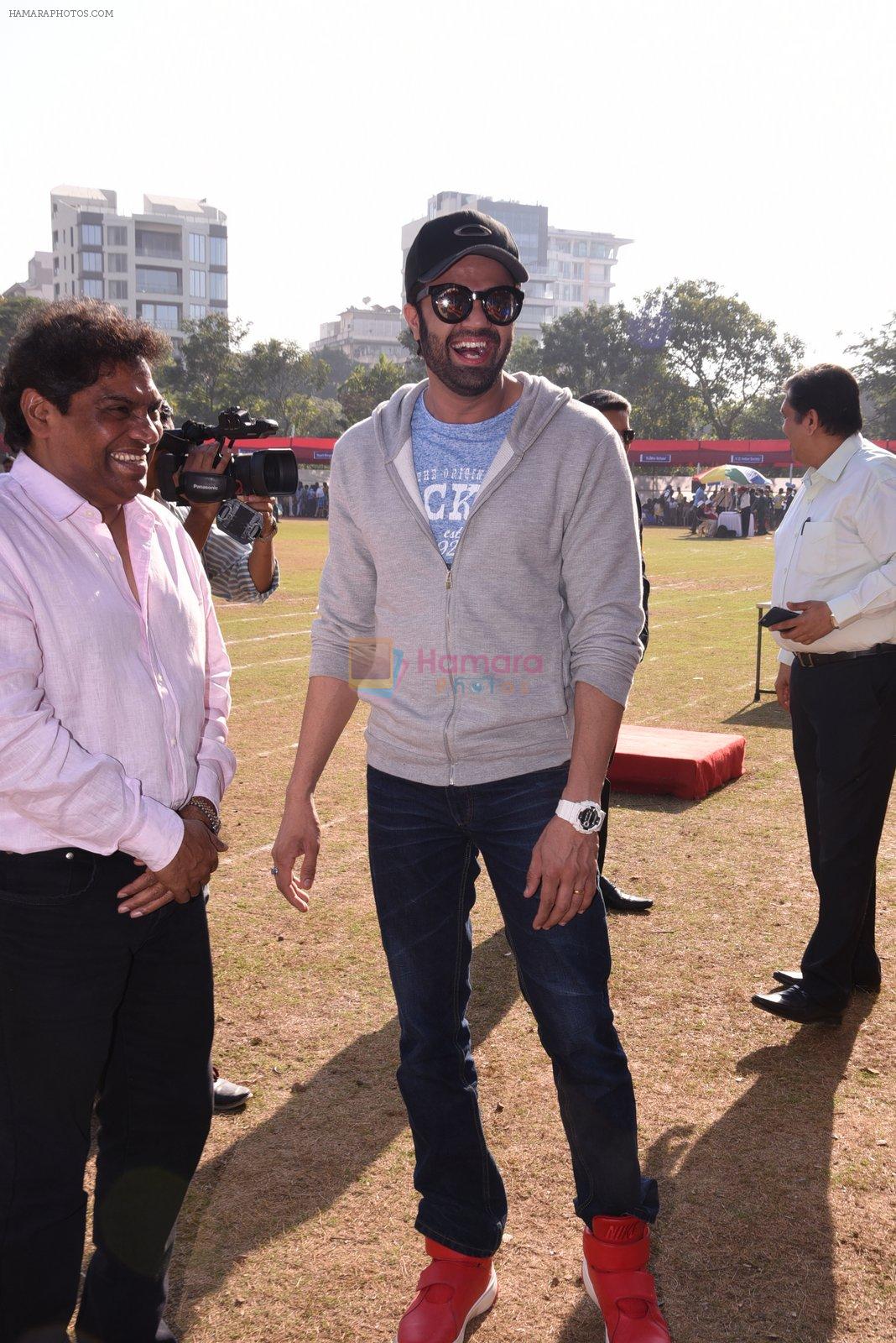 Johnny Lever, Manish Paul at Jamnabai school sports meet for special children on 19th Dec 2016