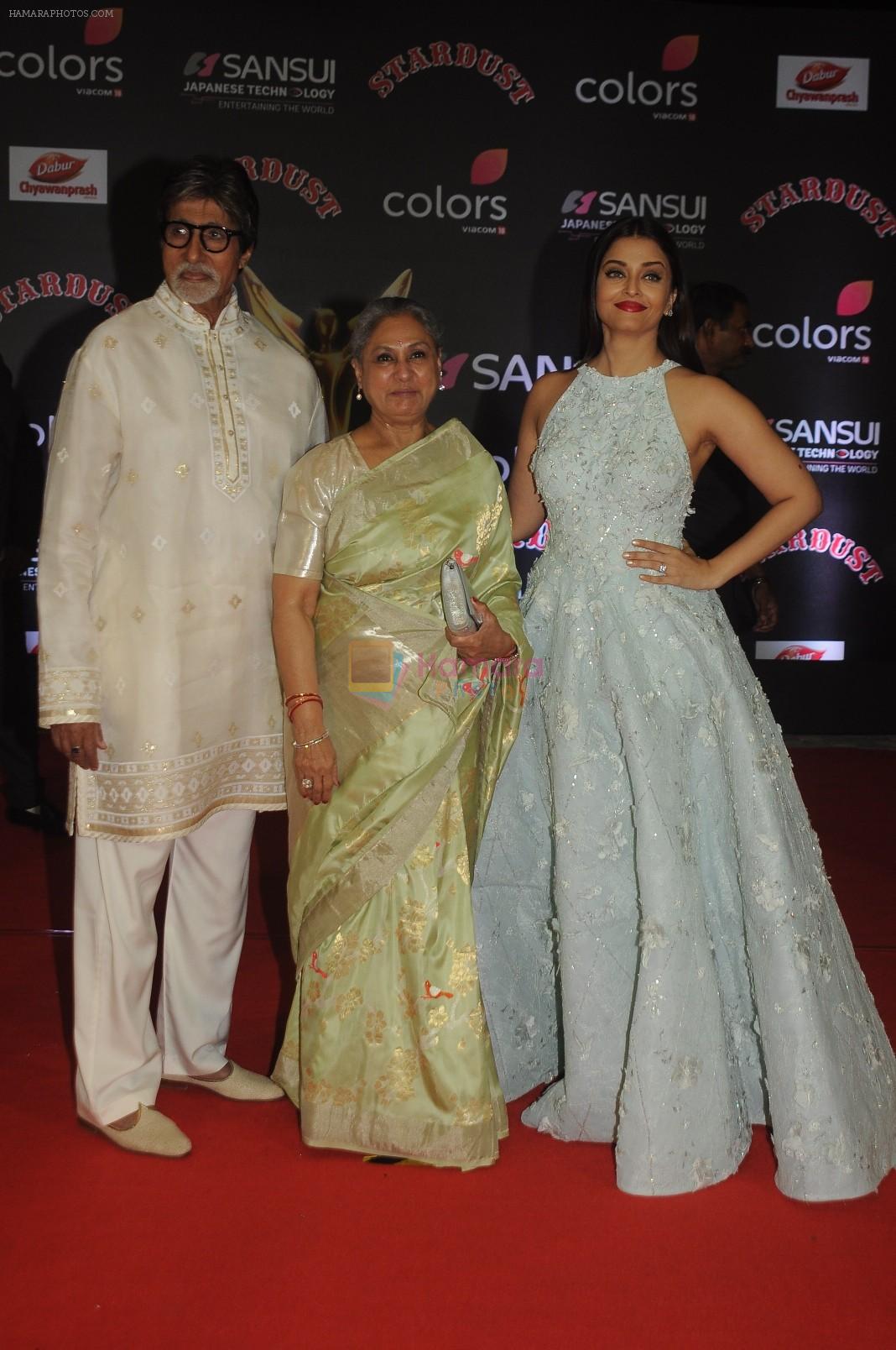 Amitabh Bachchan, Jaya Bachchan and Aishwarya Rai Bachchan at Sansui COLORS Stardust Awards