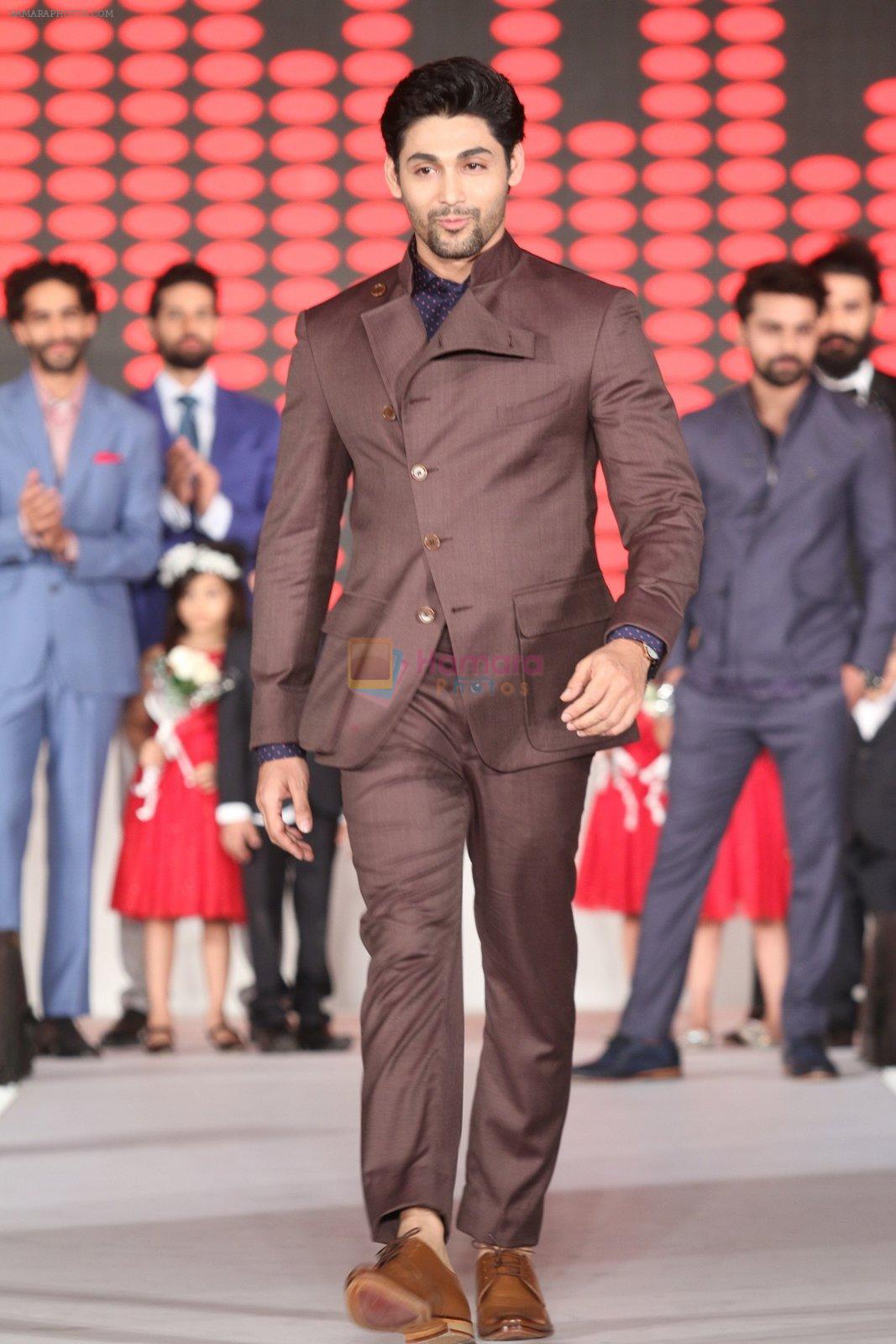Showstopper Ruslaan Mumtaz in a Dhruv Vaish outfit for the House of Raym...