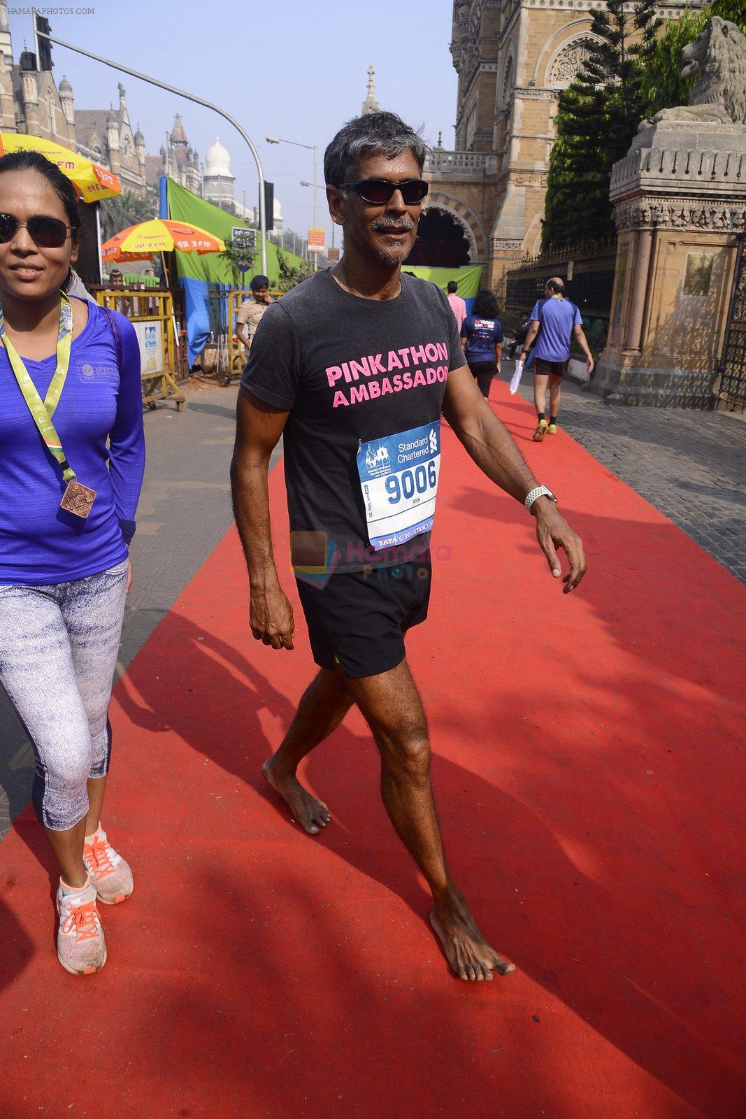 Milind Soman at Mumbai Marathon Event in Mumbai on 15th Jan 2017