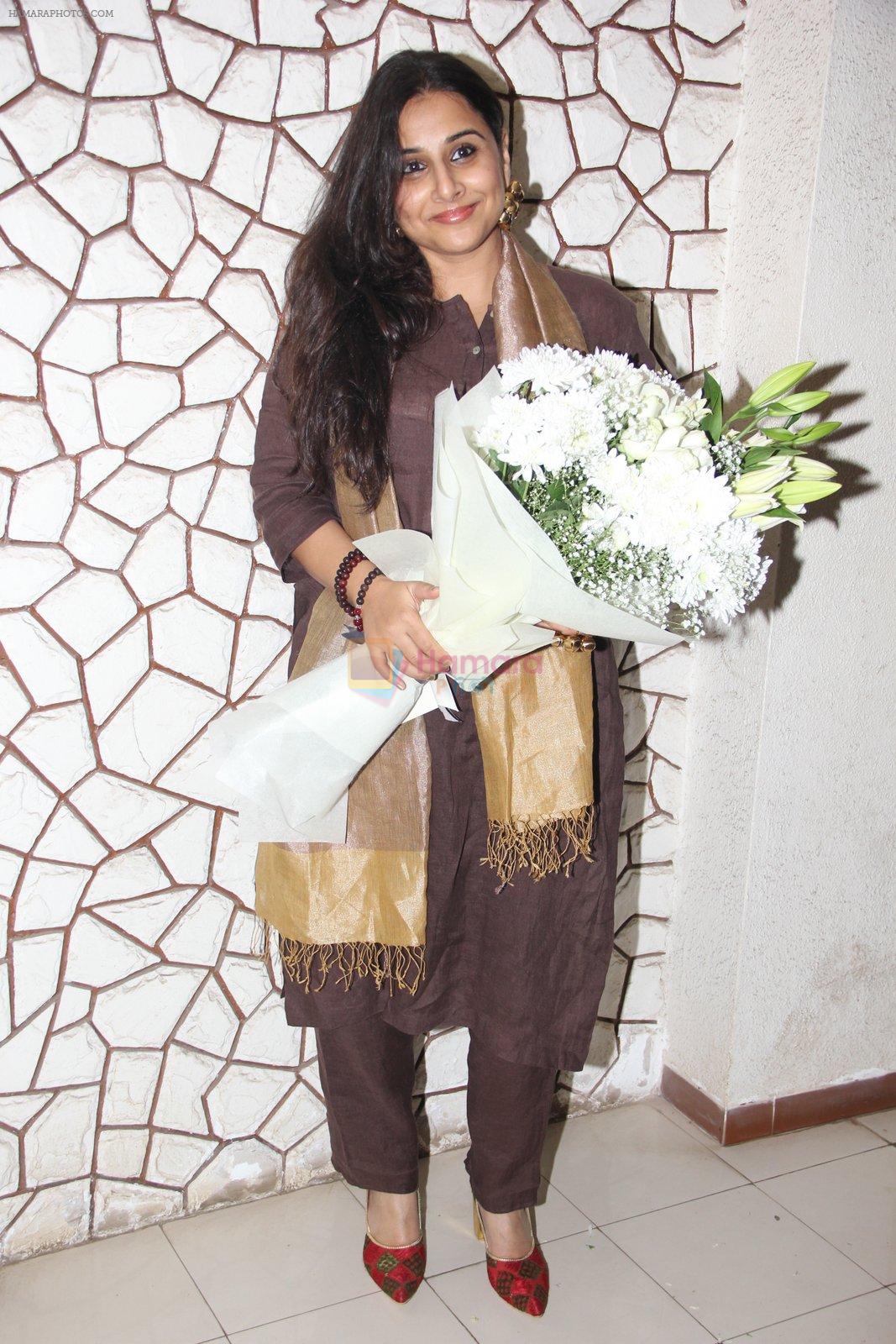 Vidya Balan at Javed Akhtar's birthday on 17th Jan 2017