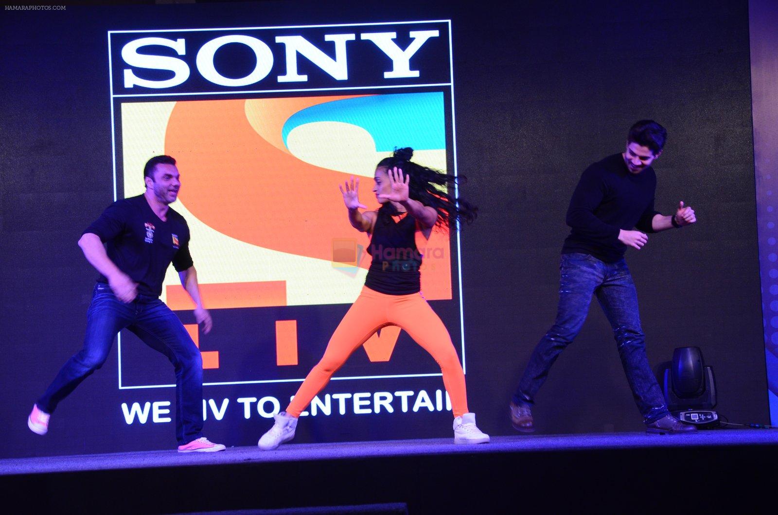 Sooraj Pancholi, Sohail Khan snapped at Sony Liv fitness event on 19th Jan 2017