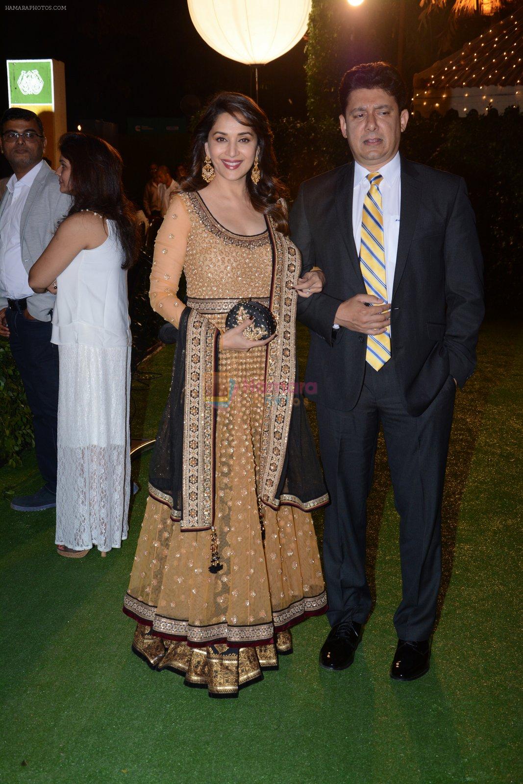 Madhuri Dixit at Ronnie Screwala daughter wedding reception on 20th Jan 2017
