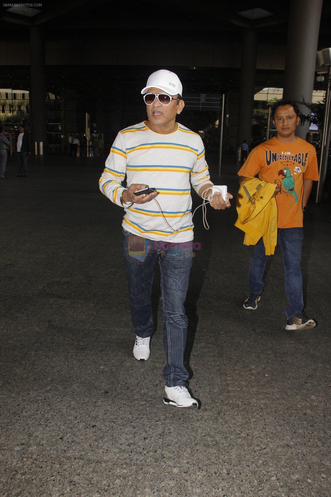 Annu Kapoor snapped at airport on 22nd Jan 2017