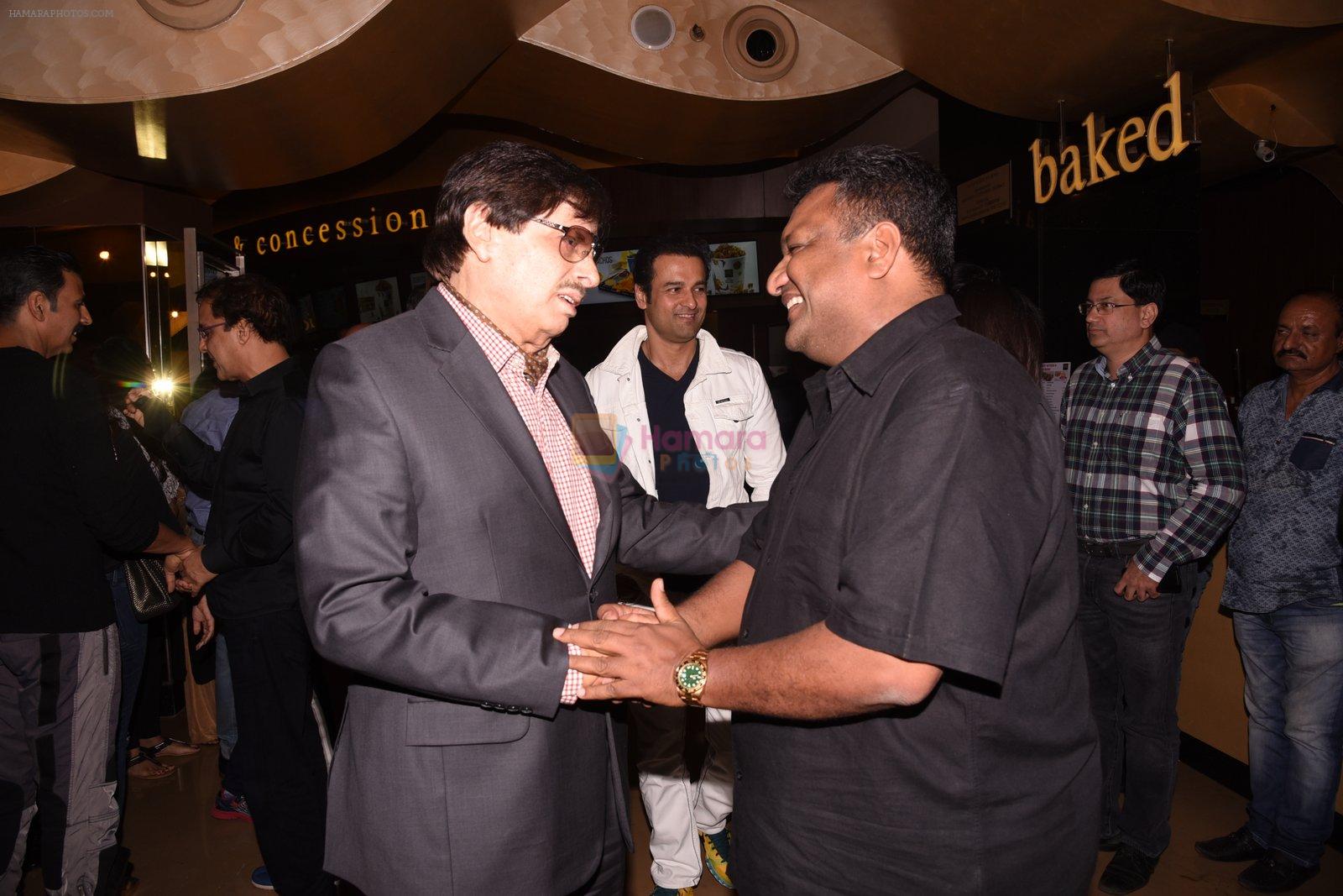 Sanjay Gupta at Kaabil premiere on 23rd Jan 2017