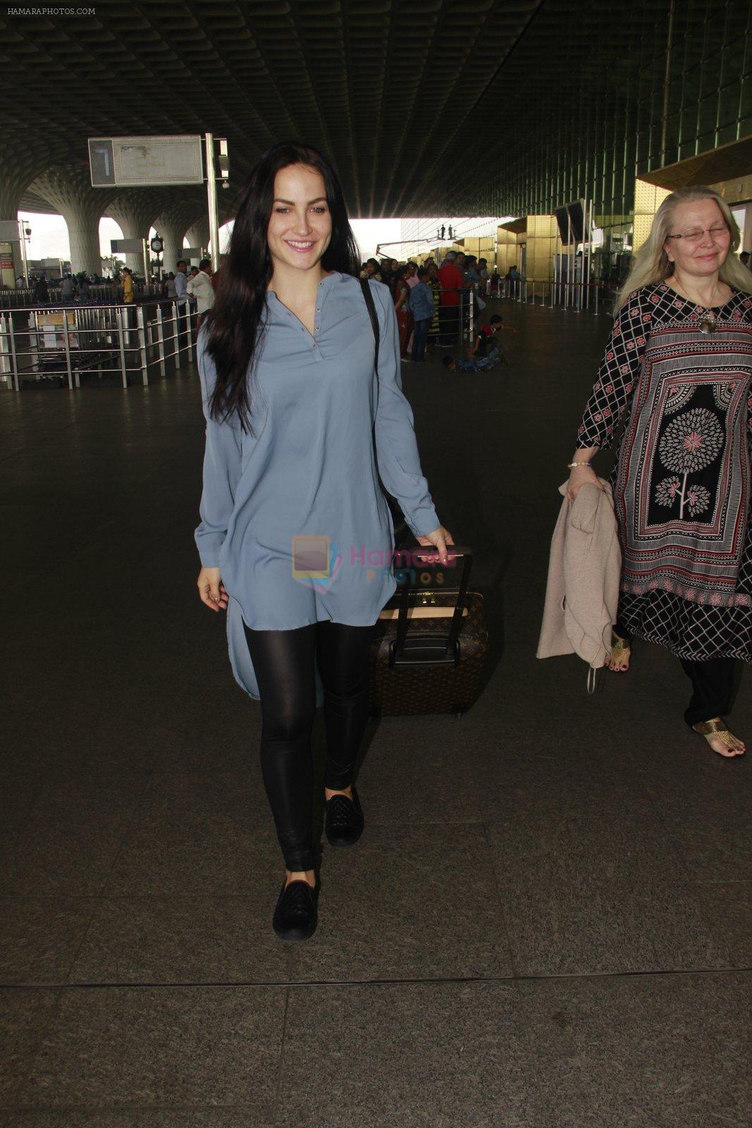 Elli Avram snapped at airport on 26th Jan 2017