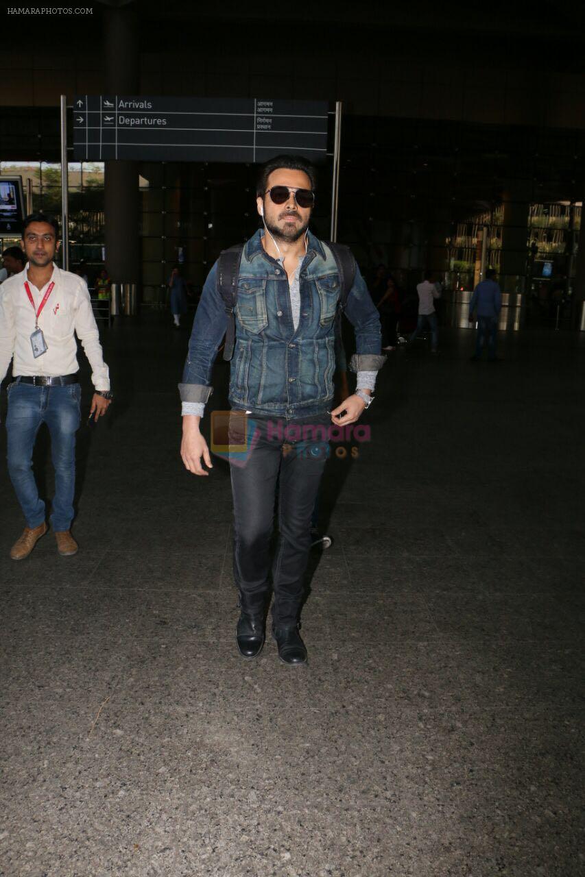 Emraan Hashmi snapped at airport on 30th Jan 2017